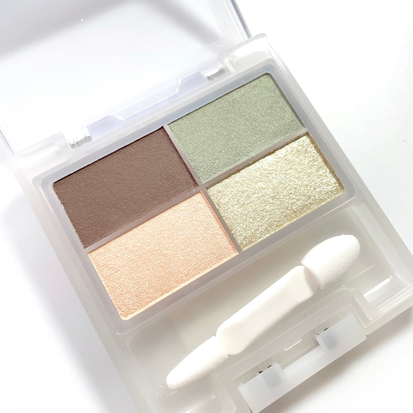 フェイスカラーパレット/チャコット・コスメティクス/アイシャドウパレットを使ったクチコミ(3枚目)