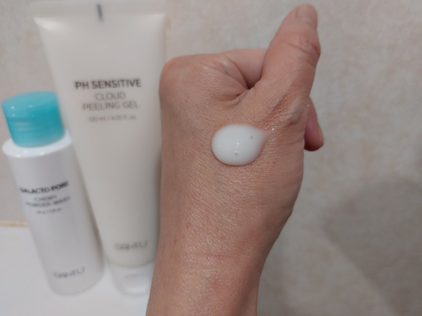 PHセンシティブクラウドピーリングジェル/SAM'U/ピーリングを使ったクチコミ(2枚目)
