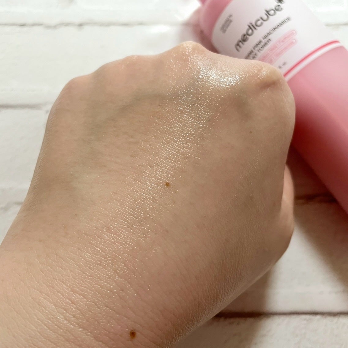PDRNピンクナイアシンアミドミルキートナー/MEDICUBE/化粧水を使ったクチコミ(4枚目)