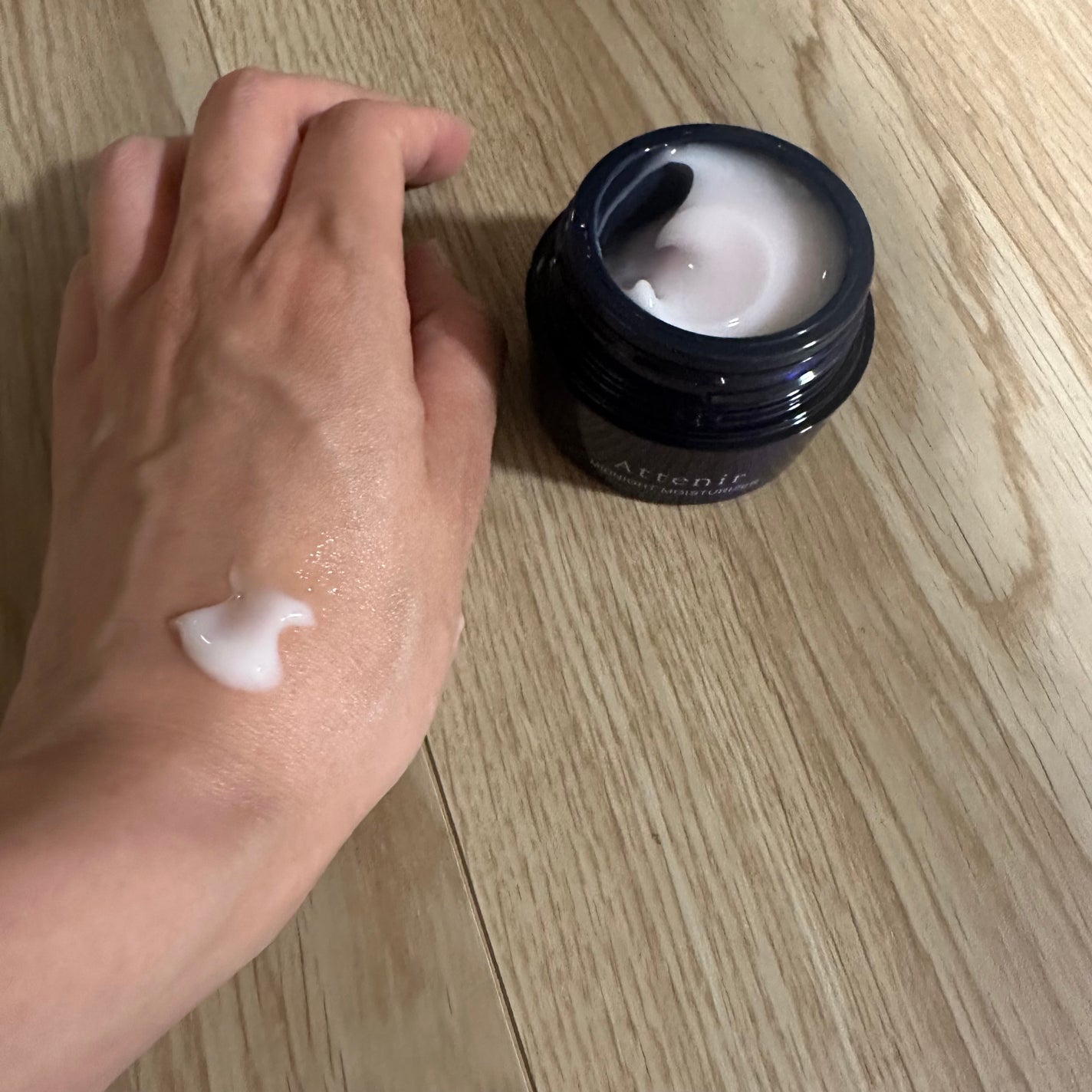 アテニア ミッドナイトモイスチャライザー/アテニア/フェイスクリームを使ったクチコミ(3枚目)