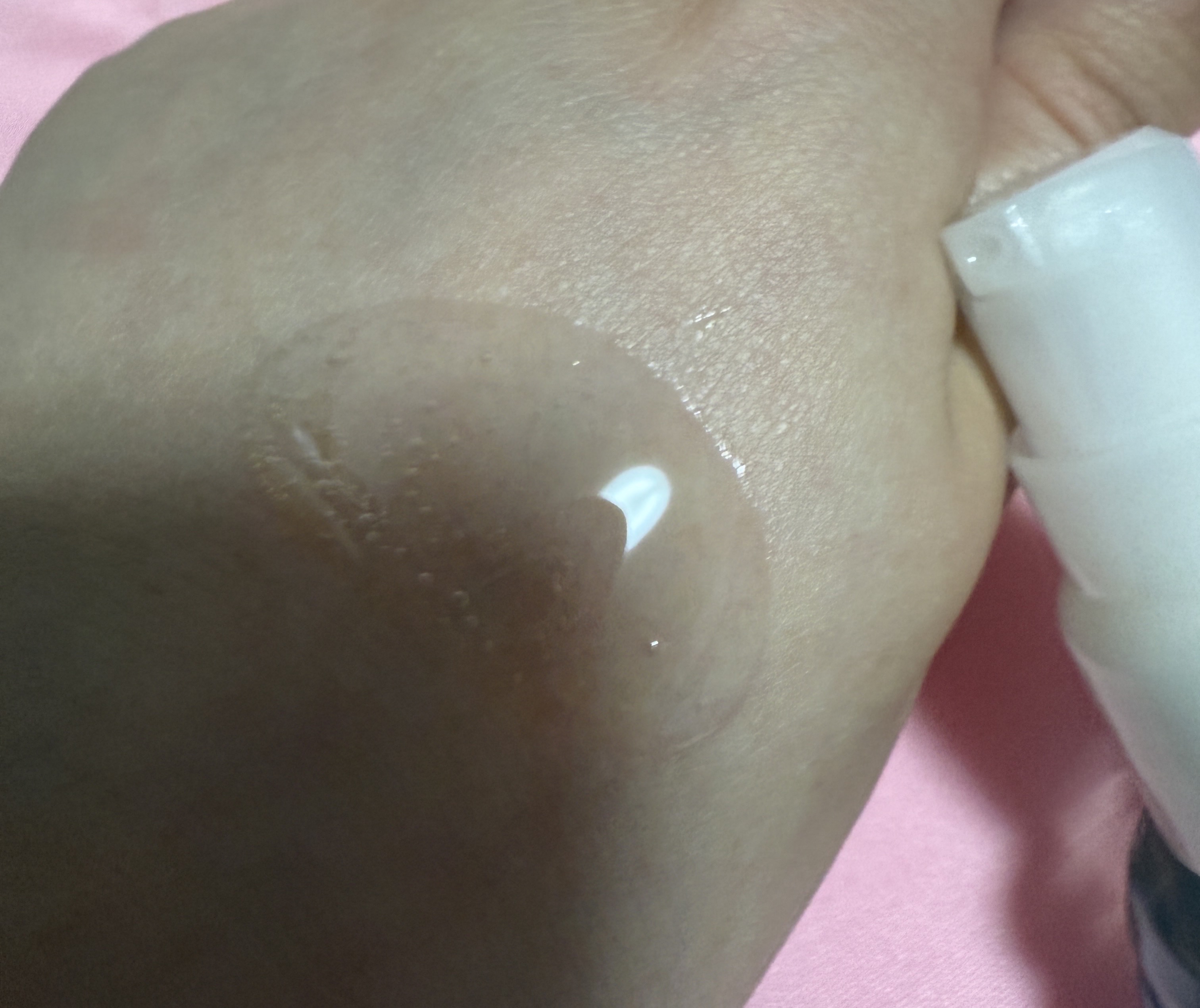 エッセンシャル プレミアム うるりキラリオイル/エッセンシャル/ヘアオイルを使ったクチコミ（3枚目）