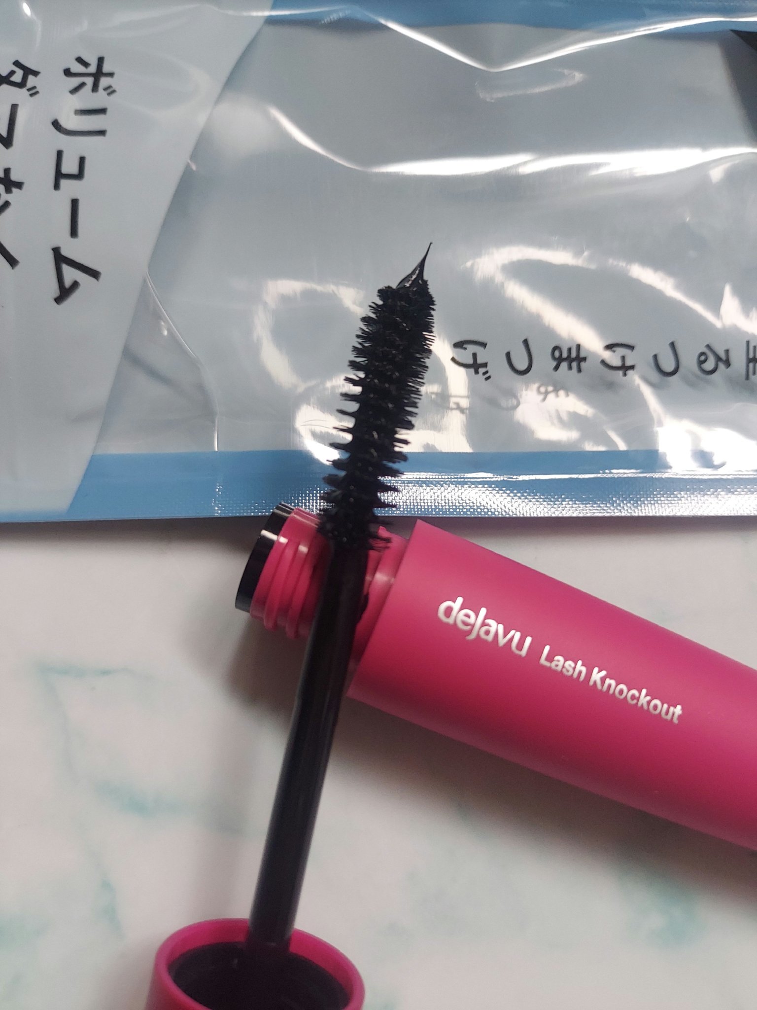 「塗るつけまつげ」ボリュームタイプ/デジャヴュ/マスカラを使ったクチコミ（3枚目）