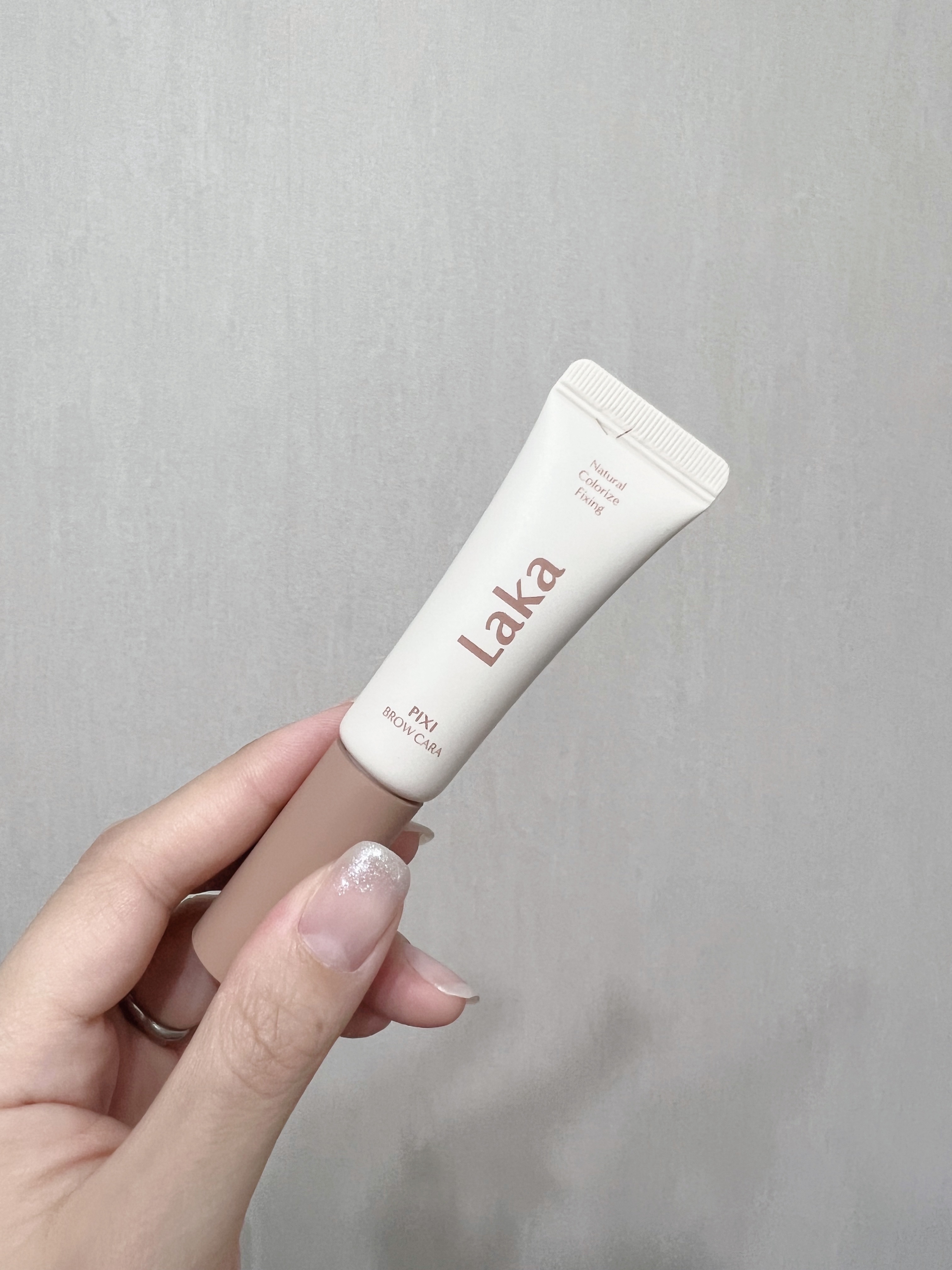 ラカ ピクシーブロウカラ 02 ウッドブラウン/Laka/眉マスカラを使ったクチコミ（1枚目）