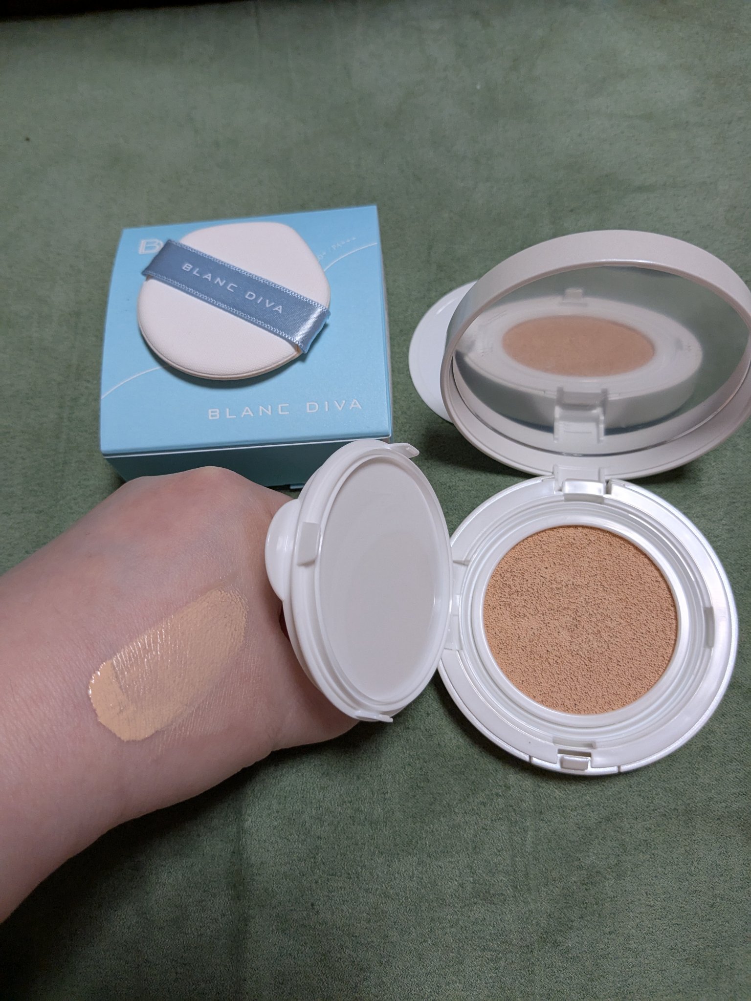 ウォーターベルベットクッション/BLANCDIVA/クッションファンデーションを使ったクチコミ（2枚目）