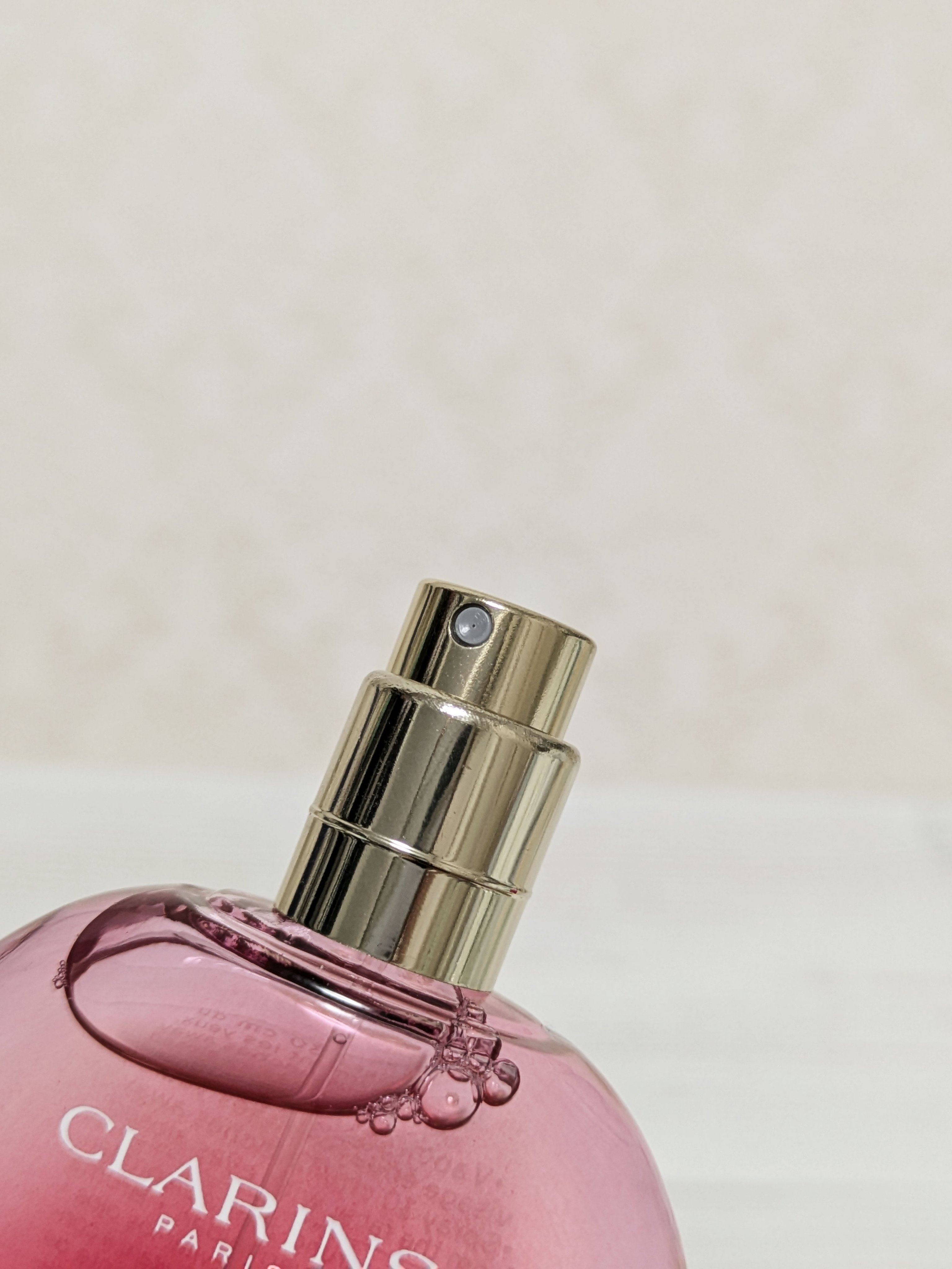 フィックス メイクアップ N/CLARINS/ミスト状化粧水を使ったクチコミ（3枚目）