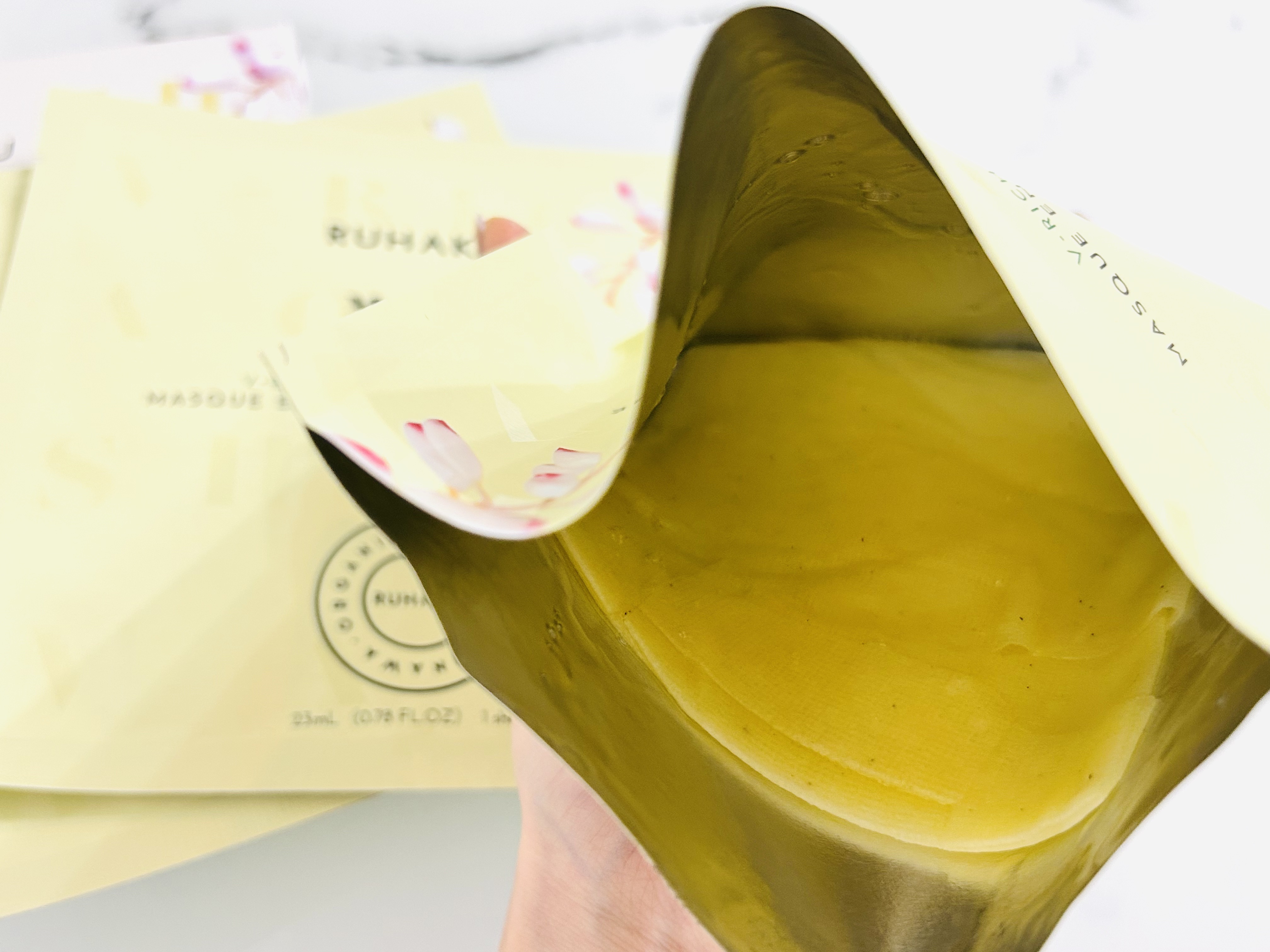 琉白　Vリッチアクアシートマスク/琉白(ルハク)/シートマスク・パックを使ったクチコミ（2枚目）