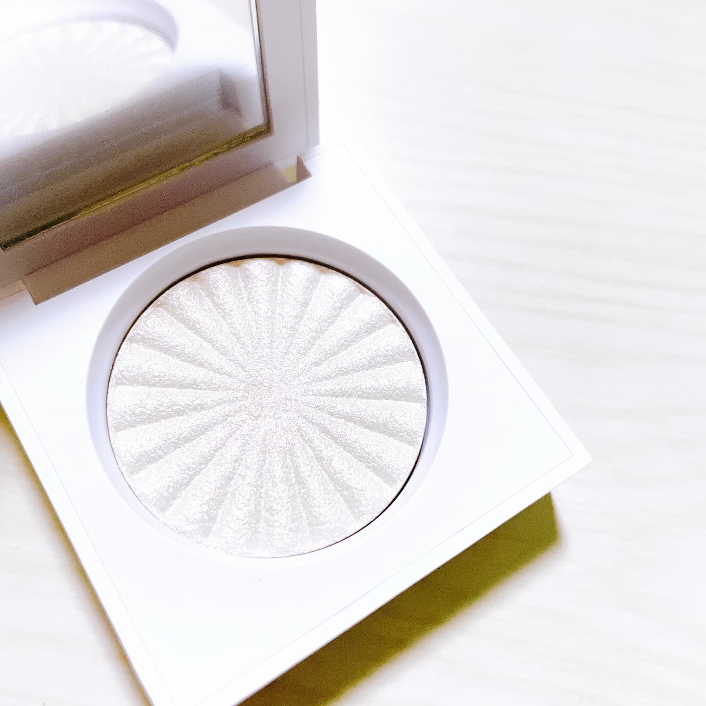 OFRA mini Highlighter/Ofra Cosmetics/パウダーハイライトを使ったクチコミ（2枚目）