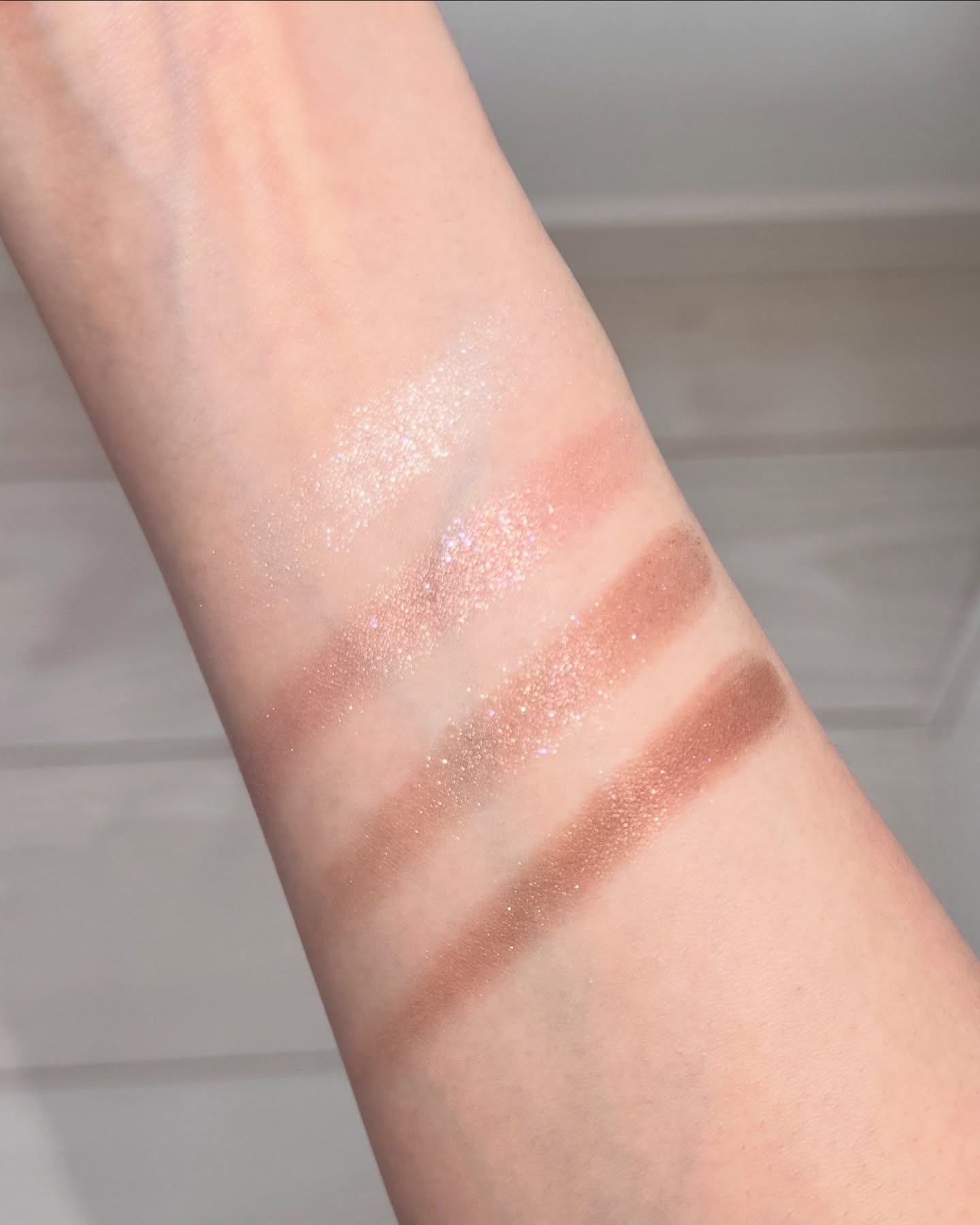 スキンシャドウ デザイニング パレット/DECORTÉ/アイシャドウパレットを使ったクチコミ（3枚目）