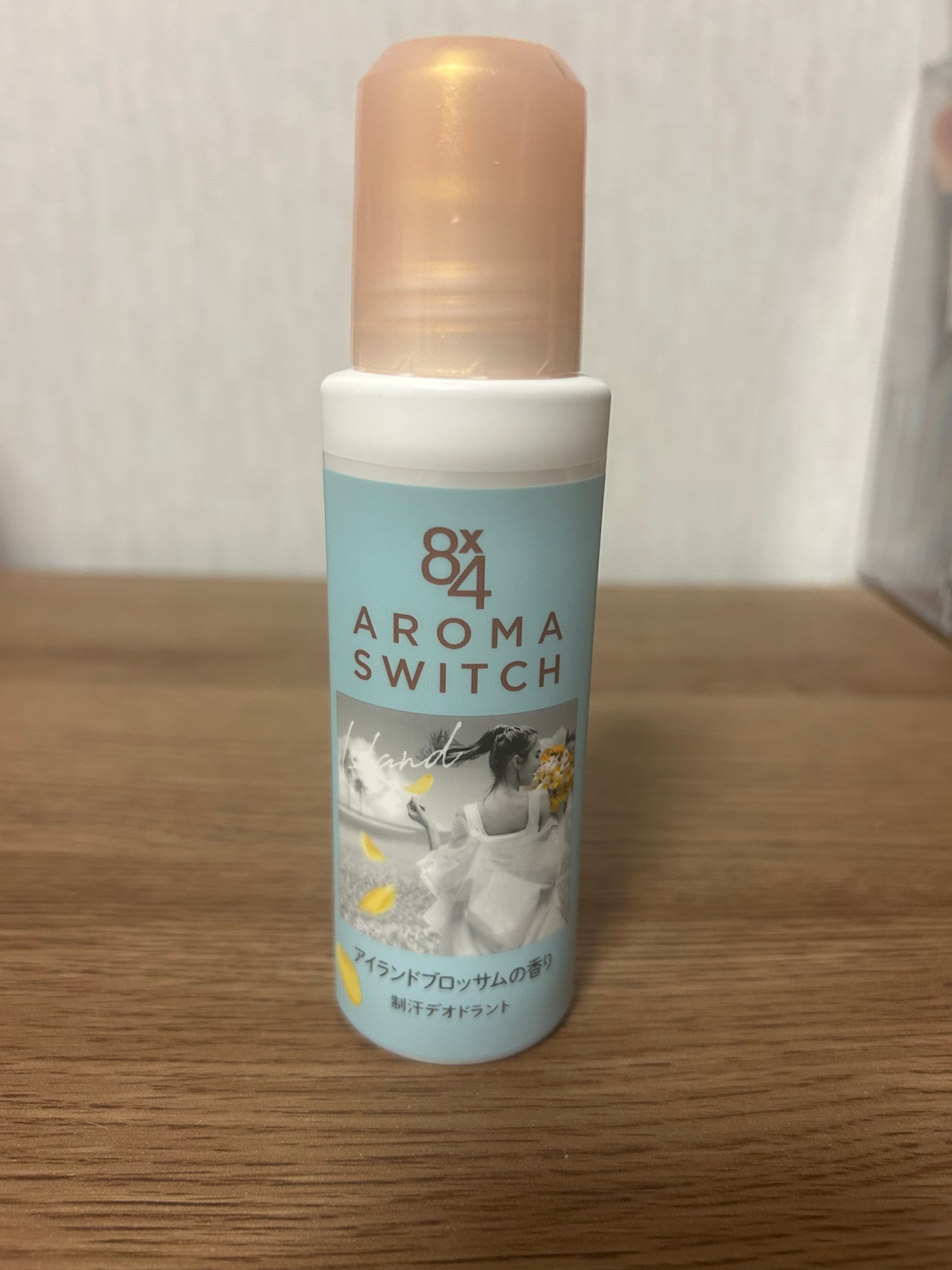 8x4 アロマスイッチ ロールオン パリスブーケの香り/8x4/デオドラント・制汗剤を使ったクチコミ(2枚目)