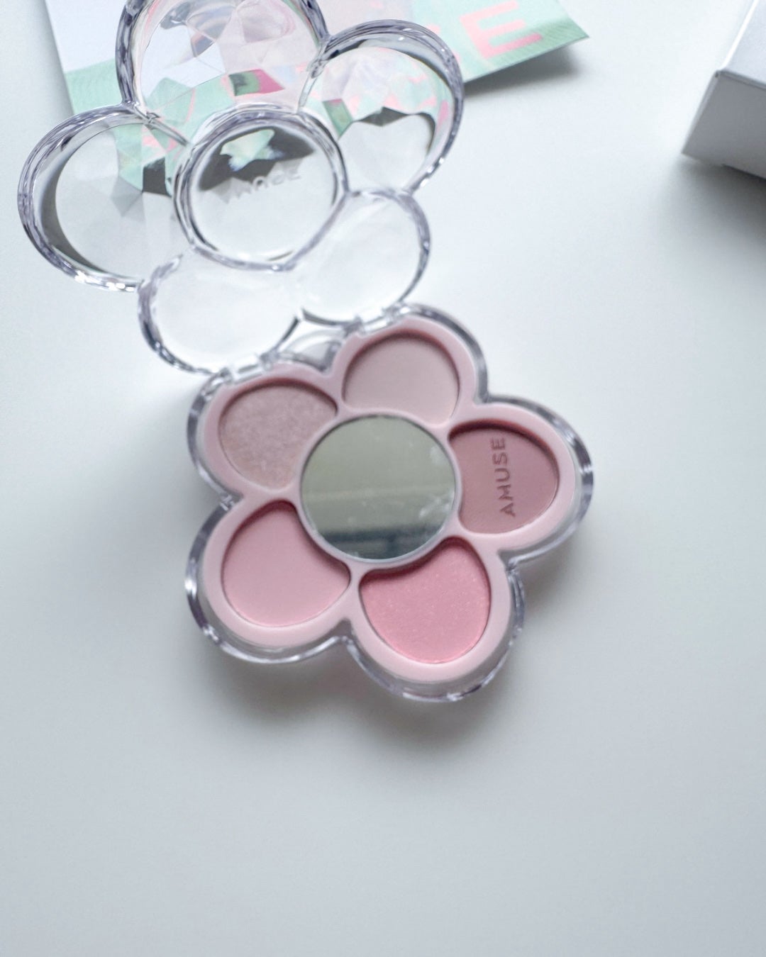 フローラアイパレット/AMUSE/アイシャドウを使ったクチコミ(2枚目)