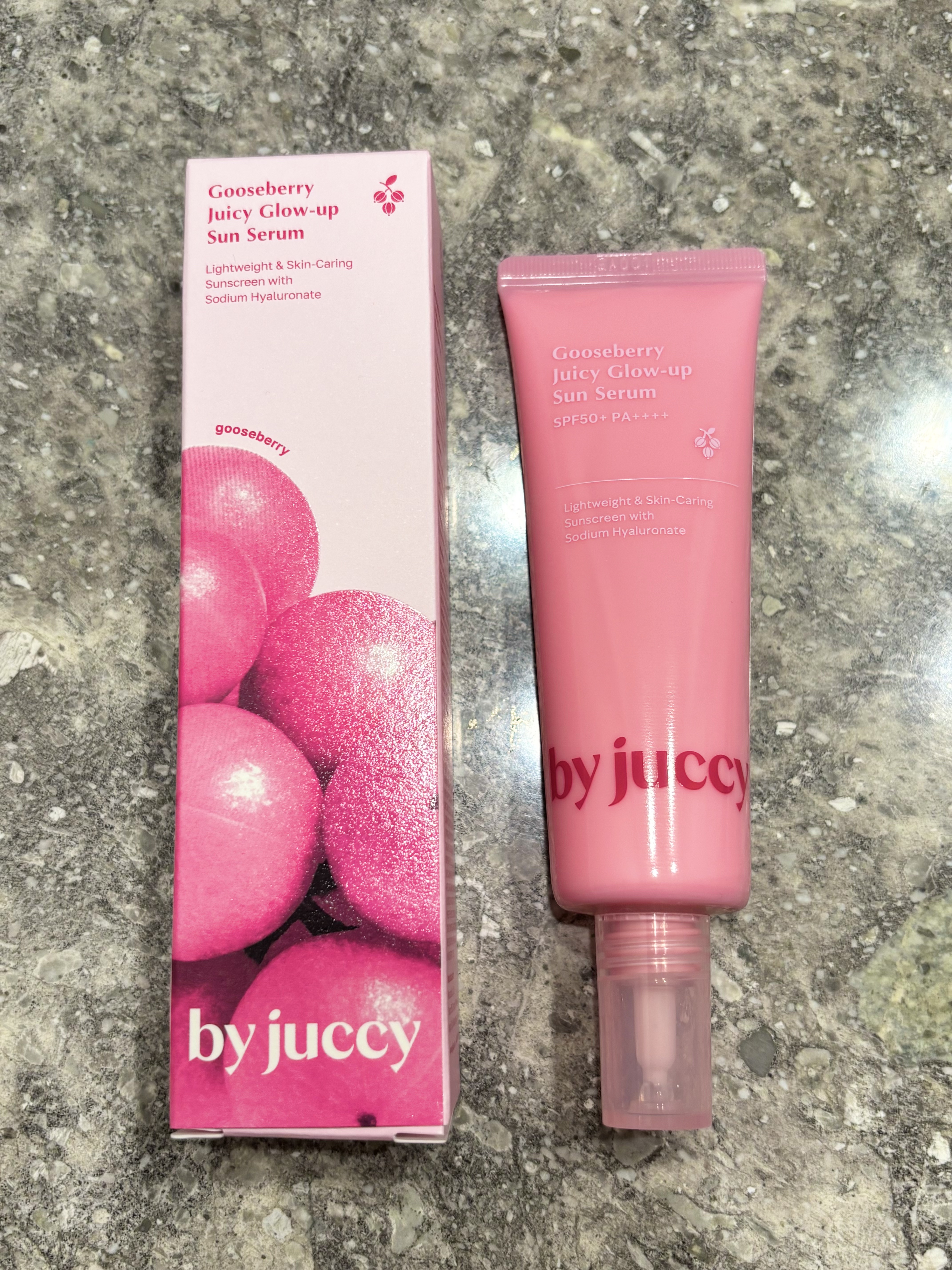 Gooseberry Juicy Glow-up Sun Serum/By Juccy/日焼け止めミルクを使ったクチコミ（1枚目）