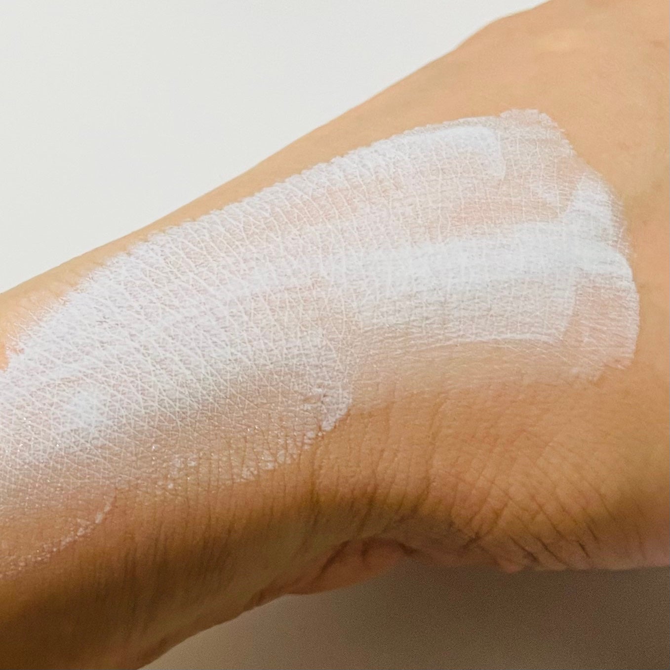 ロータスプライマーフリーサンクリーム/manyo/日焼け止めクリームを使ったクチコミ(3枚目)