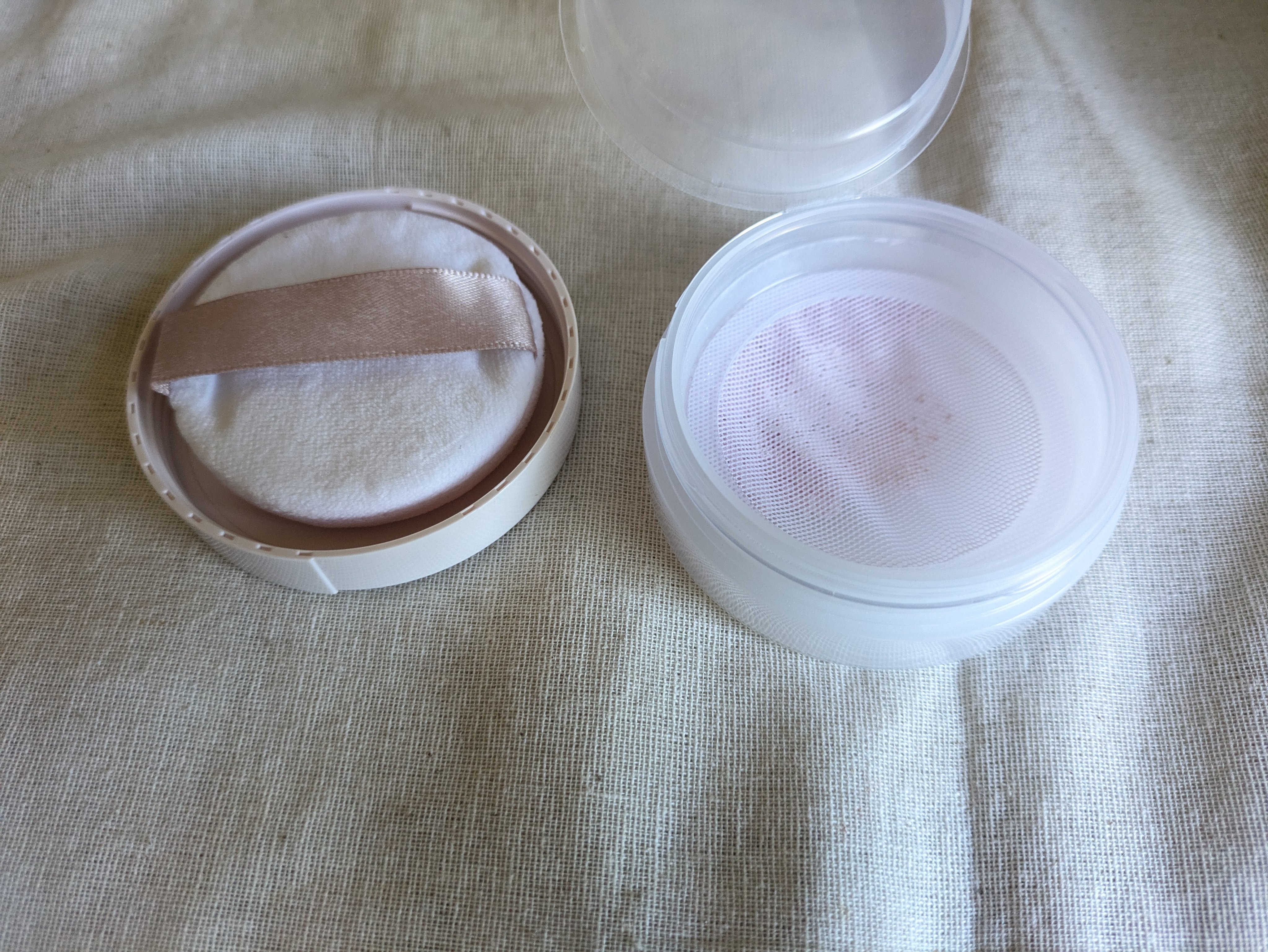 シームレスカバーパウダー/CEZANNE/フェイスパウダーを使ったクチコミ（3枚目）