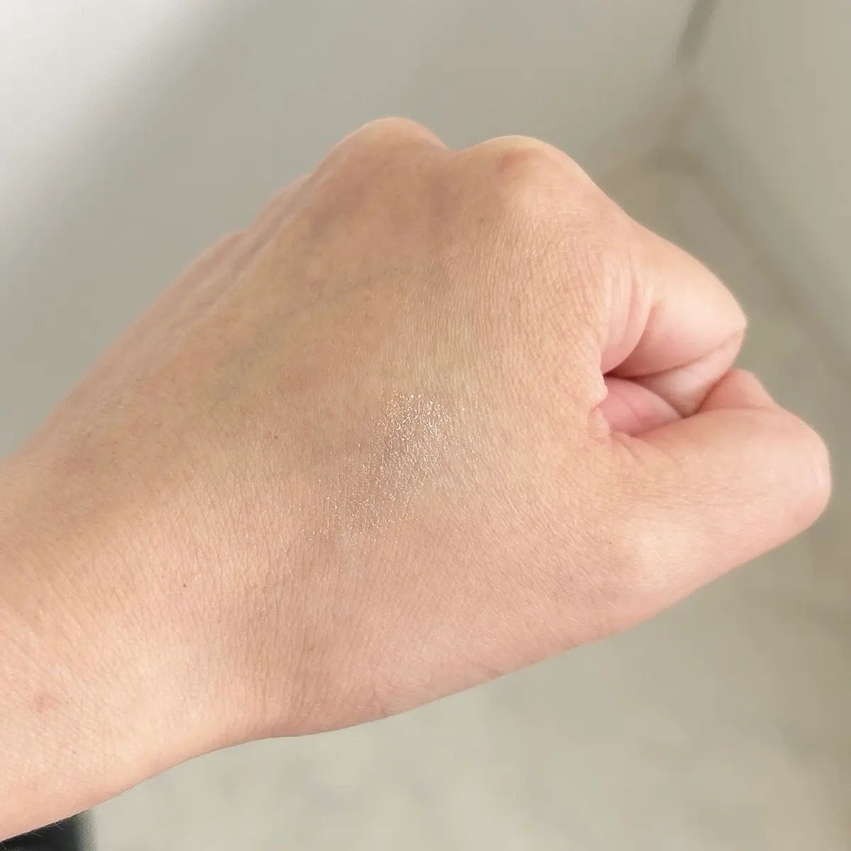 ルナソル モノアイカラーレーション/LUNASOL/単色アイシャドウを使ったクチコミ（2枚目）