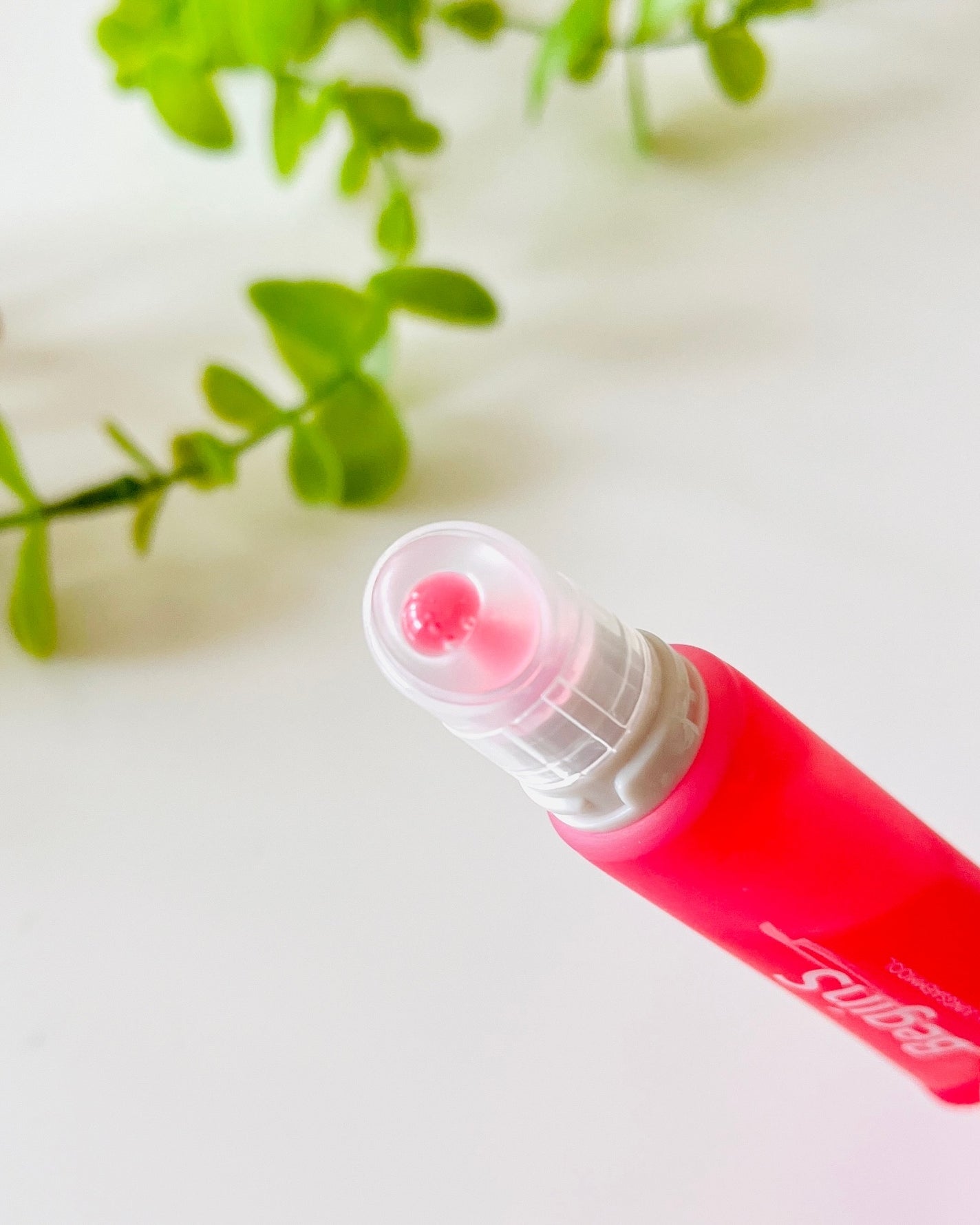 Lip Care Color Oil/BeginS by JUNGSAEMMOOL/リップオイルを使ったクチコミ(4枚目)