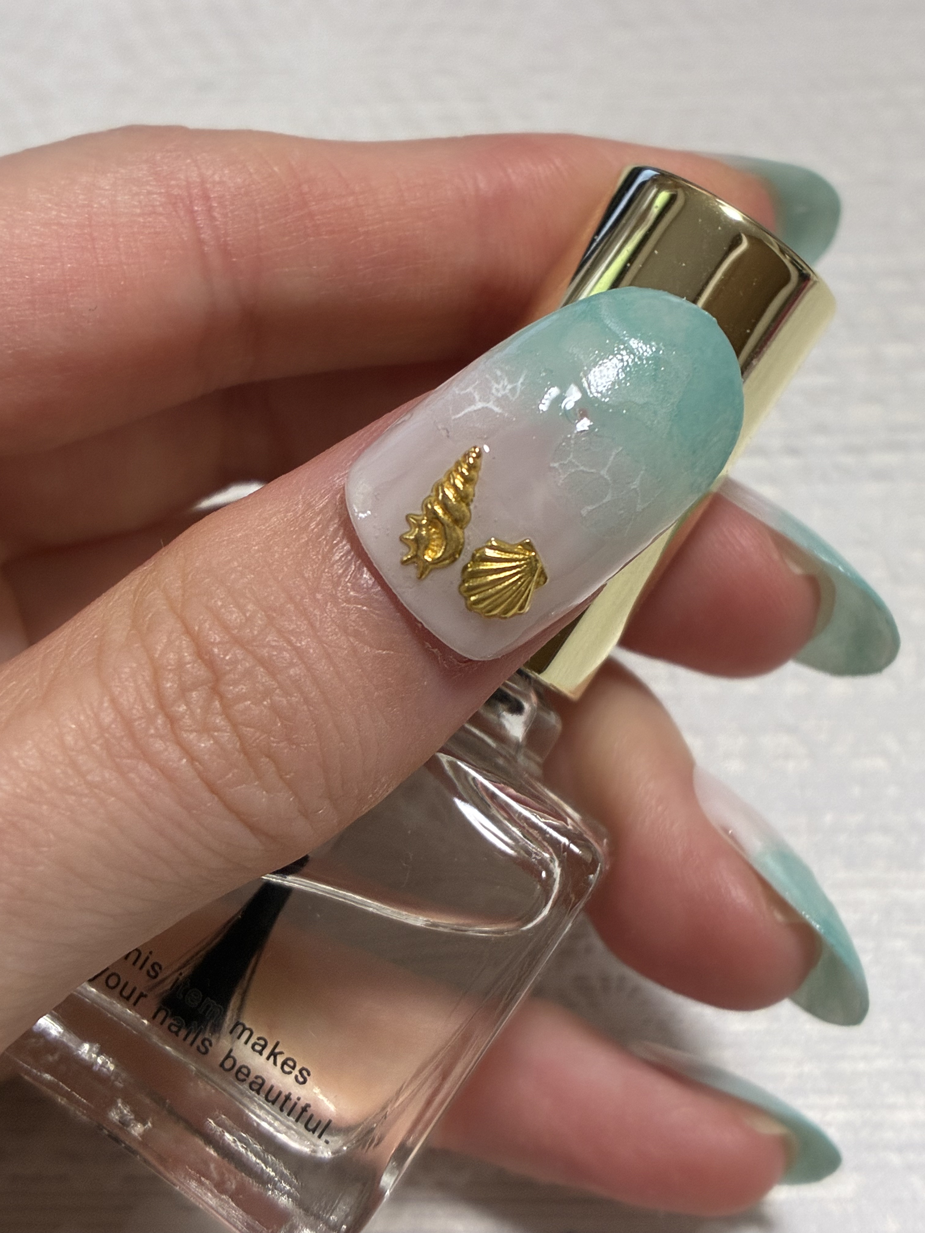 ネイル エナメル/ちふれ/マニキュアを使ったクチコミ（3枚目）