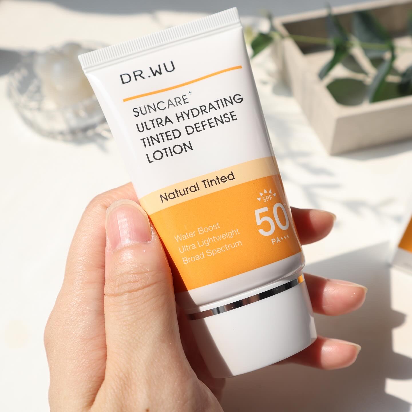 サンスクリーン+モイスト（色付き）＜日焼け止め＞/DR.WU/日焼け止めローションを使ったクチコミ（2枚目）