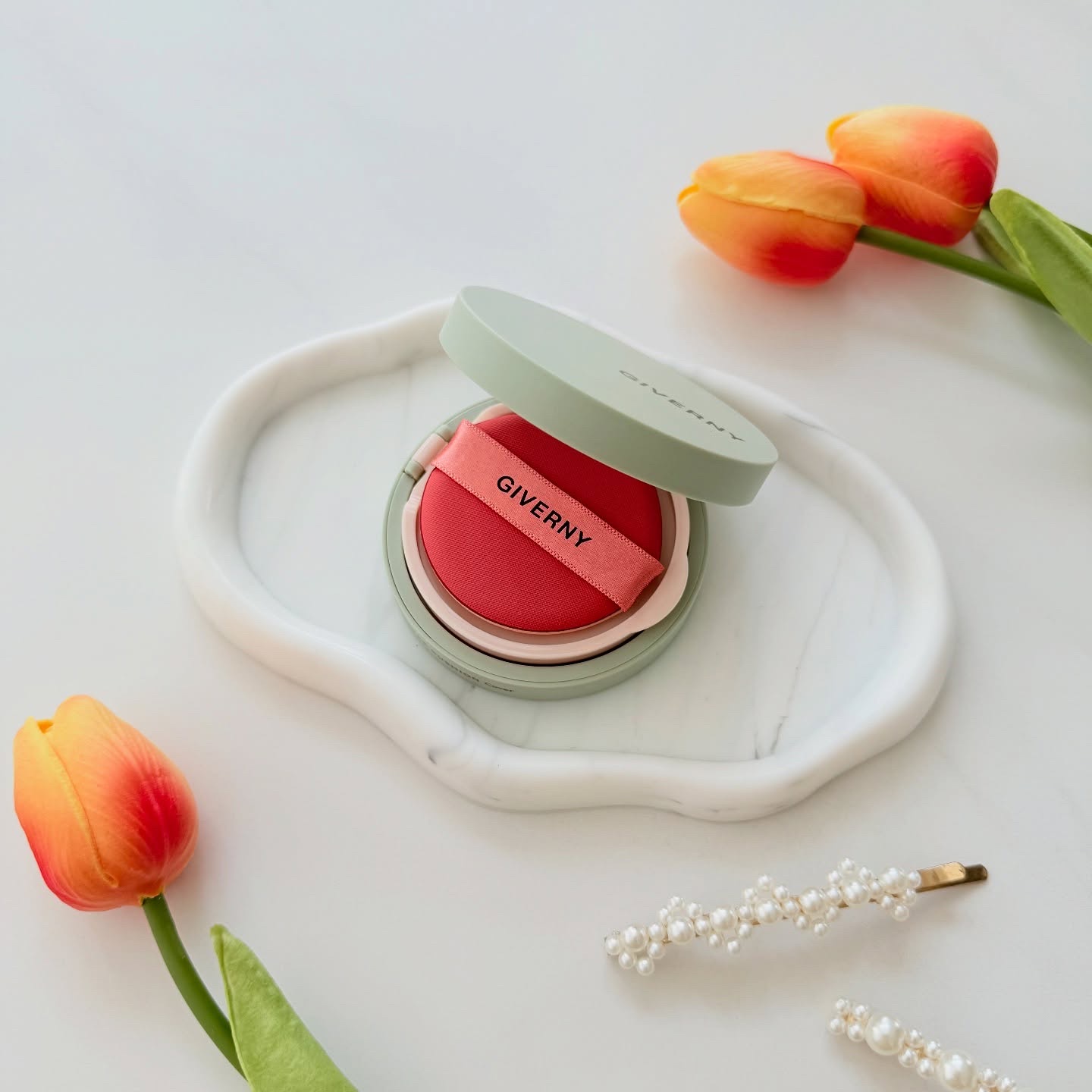 ジヴェルニー 密着カバークッション/GIVERNY/クッションファンデーションを使ったクチコミ（1枚目）