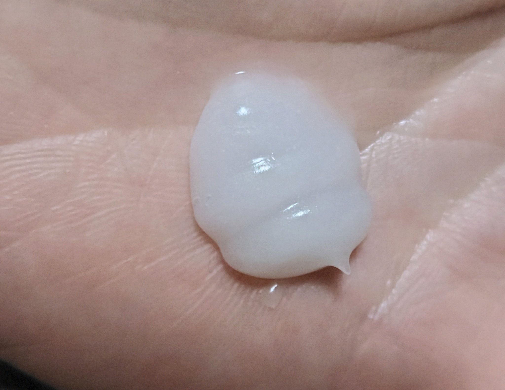 エッセンシャル プレミアム うるりジェリーミルク/エッセンシャル/ヘアミルクを使ったクチコミ（3枚目）