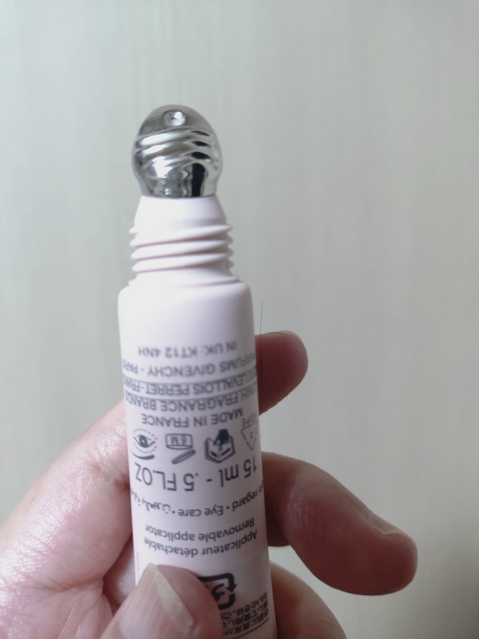 試してみた】スキン PFCT アイ GIVENCHYの効果・肌質別の口コミ