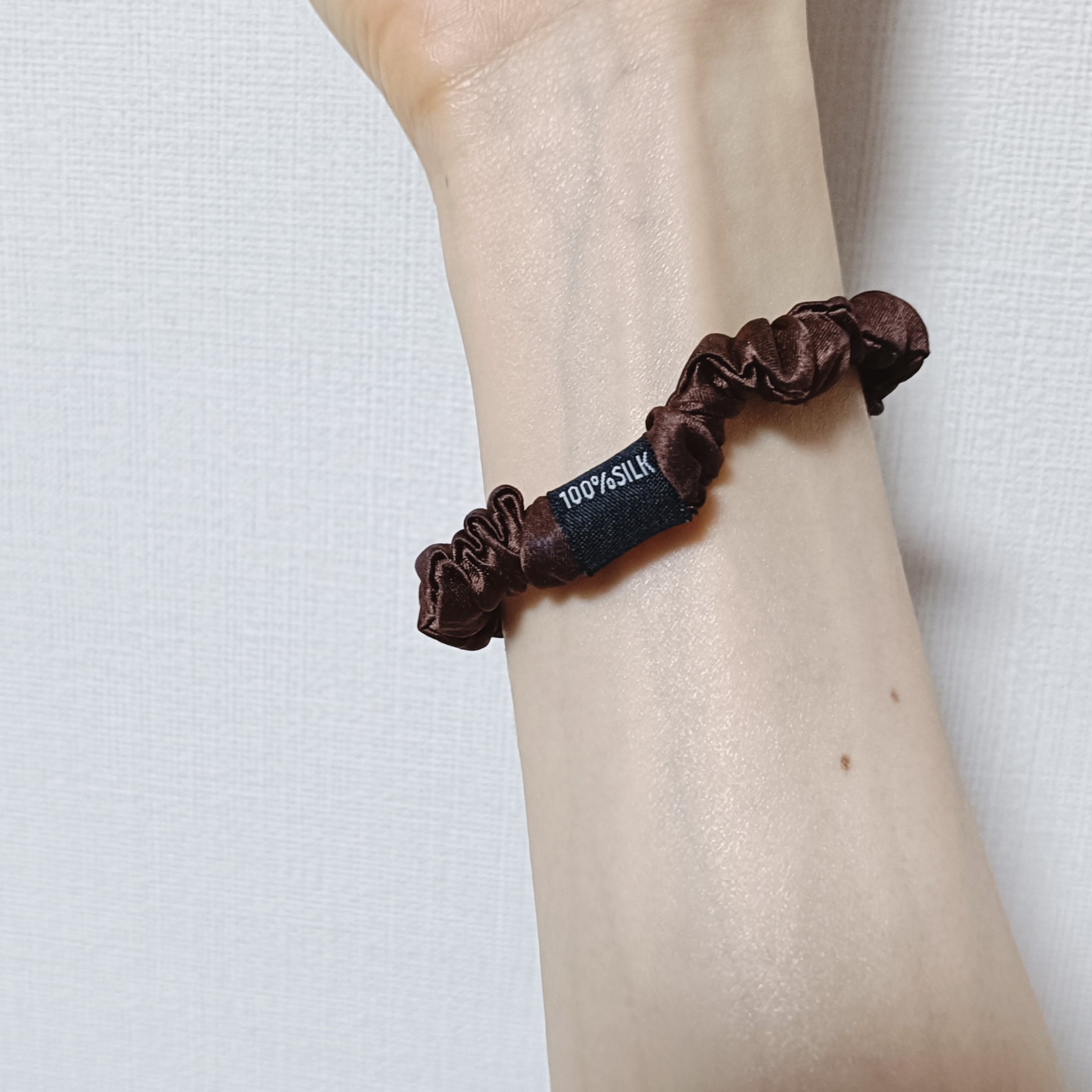 シルク100%ヘアゴム/COCOSILK/ヘアアクセサリーを使ったクチコミ（3枚目）