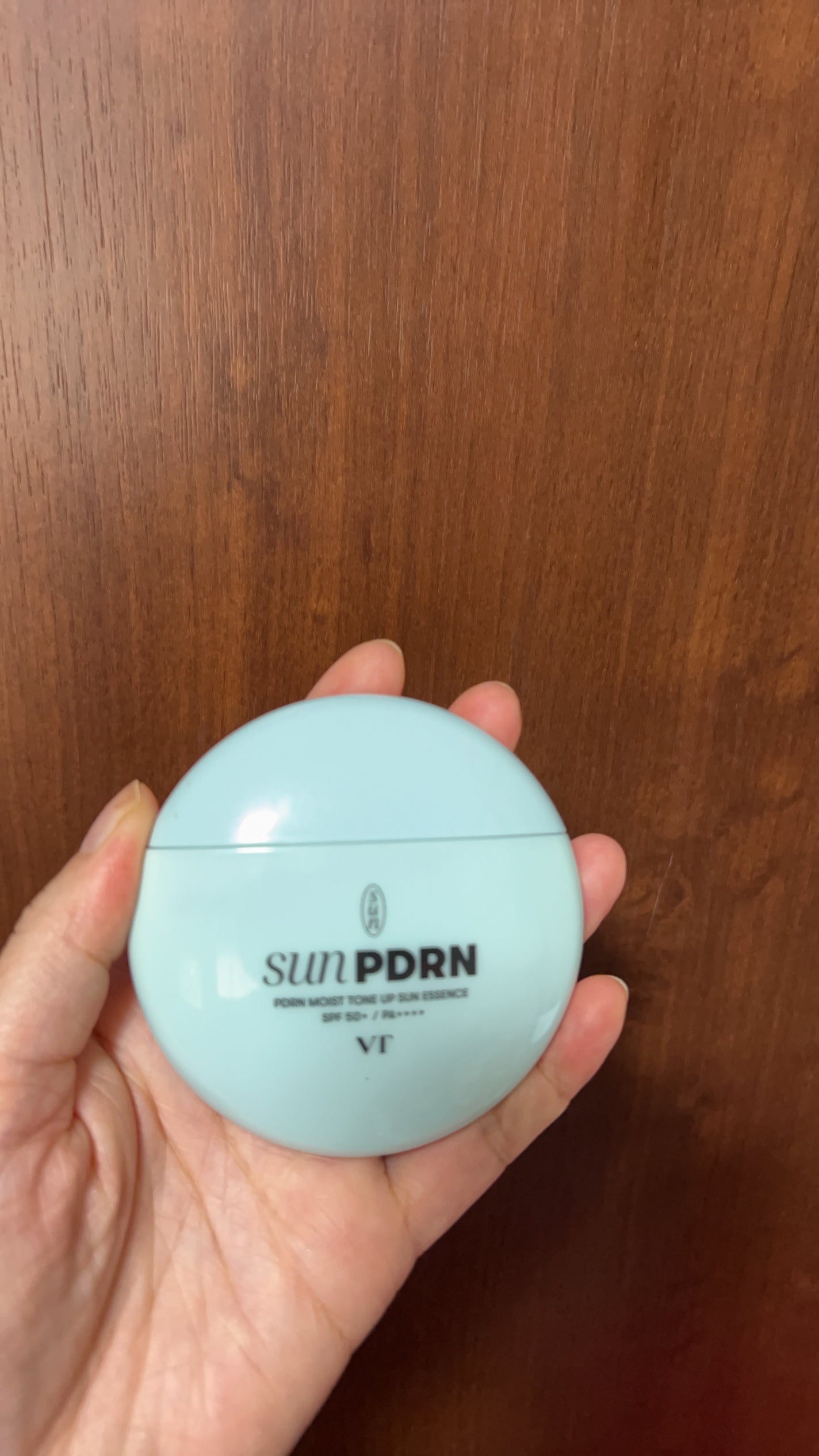 PDRN モイスト トーンアップ サン エッセンス/VT/日焼け止めローションを使ったクチコミ(1枚目)