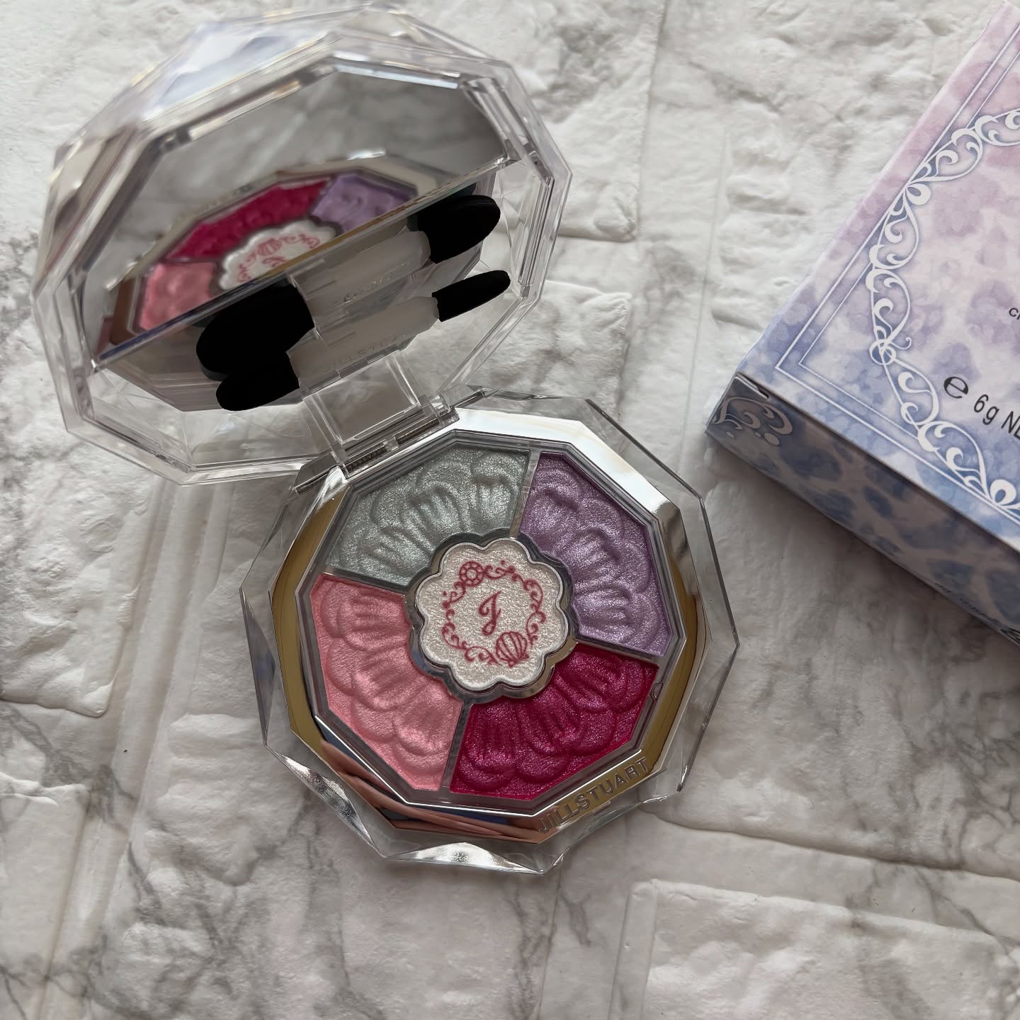 ジルスチュアート ブルームクチュール アイズ　ジュエルドブーケ/JILL STUART/アイシャドウパレットを使ったクチコミ（3枚目）