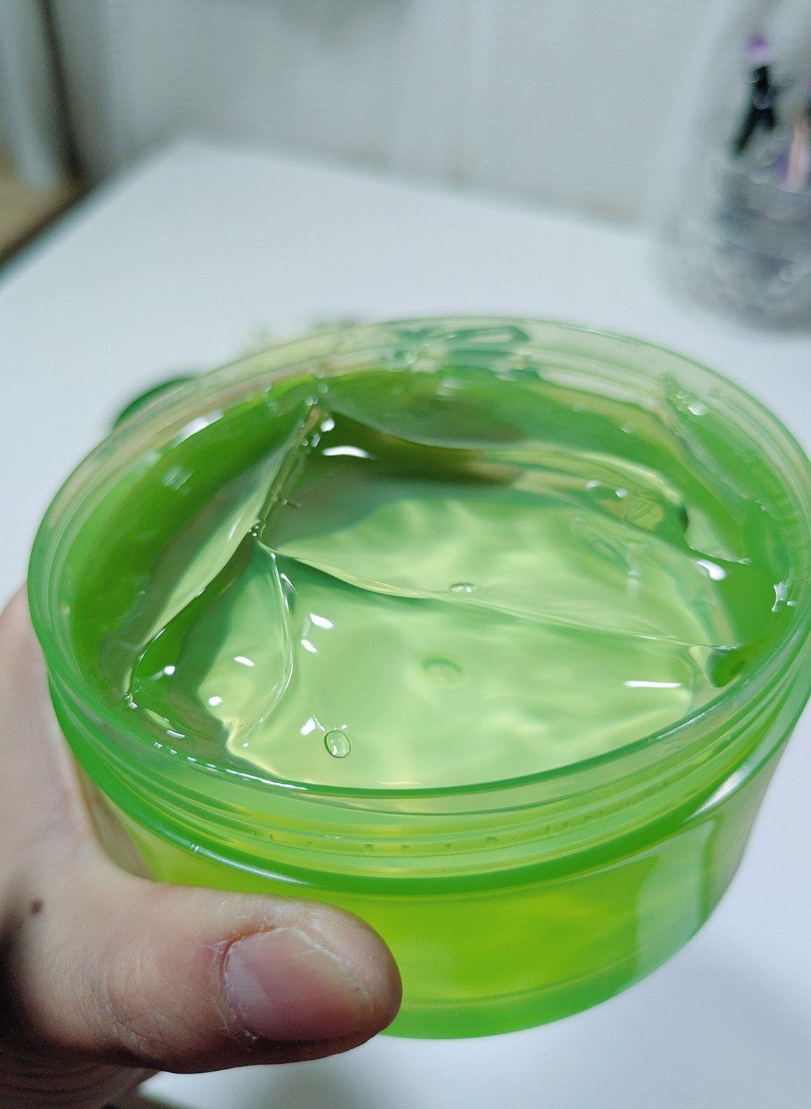 マイルド＆モイスチャーアロエジェル/ネイチャーリパブリック/ボディローションを使ったクチコミ（2枚目）