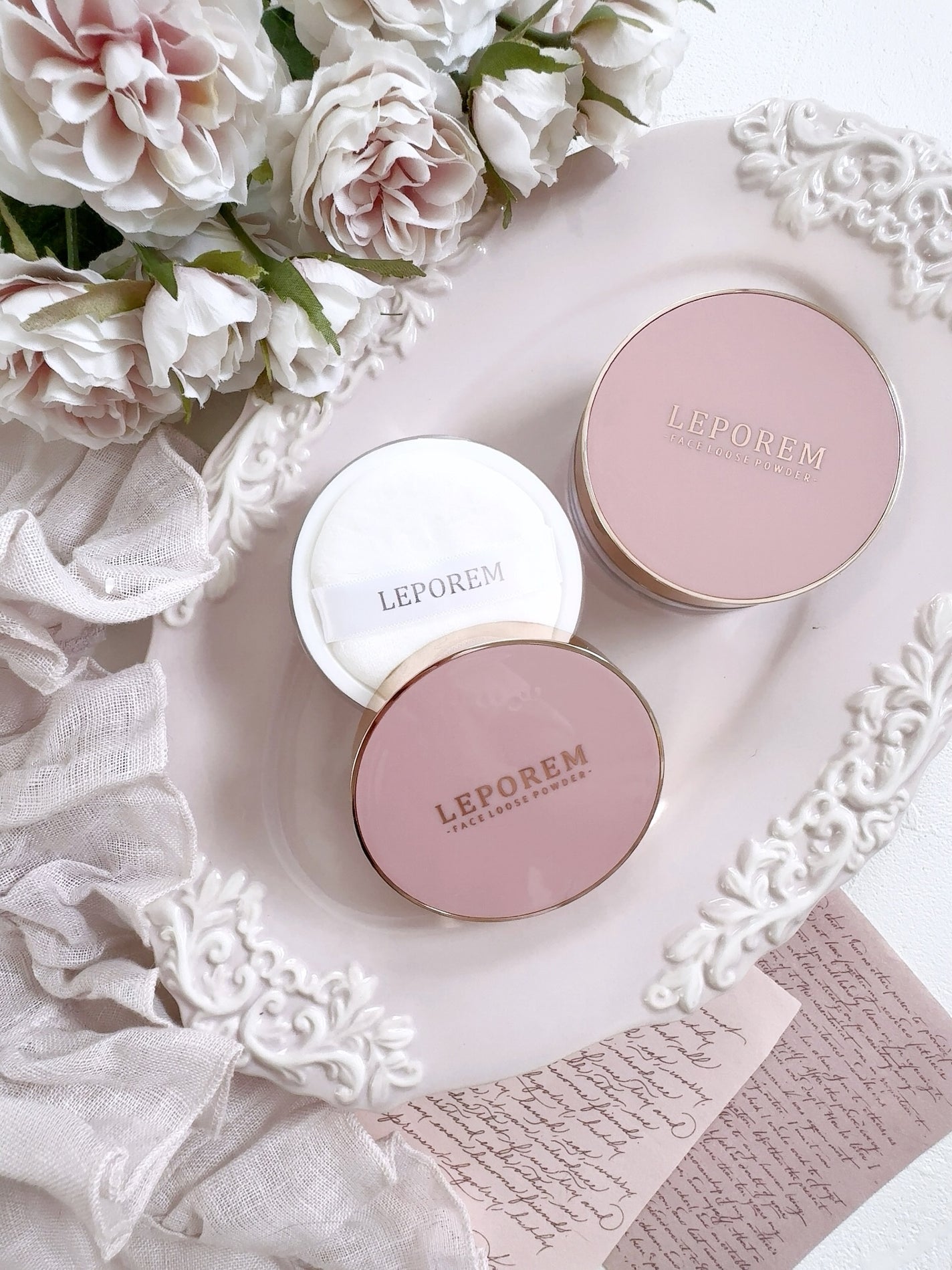 ロコン on LIPS 「♡Newin♡最近のお気に入りフェイスパウダー💗┈┈┈┈┈┈┈..」(1枚目)