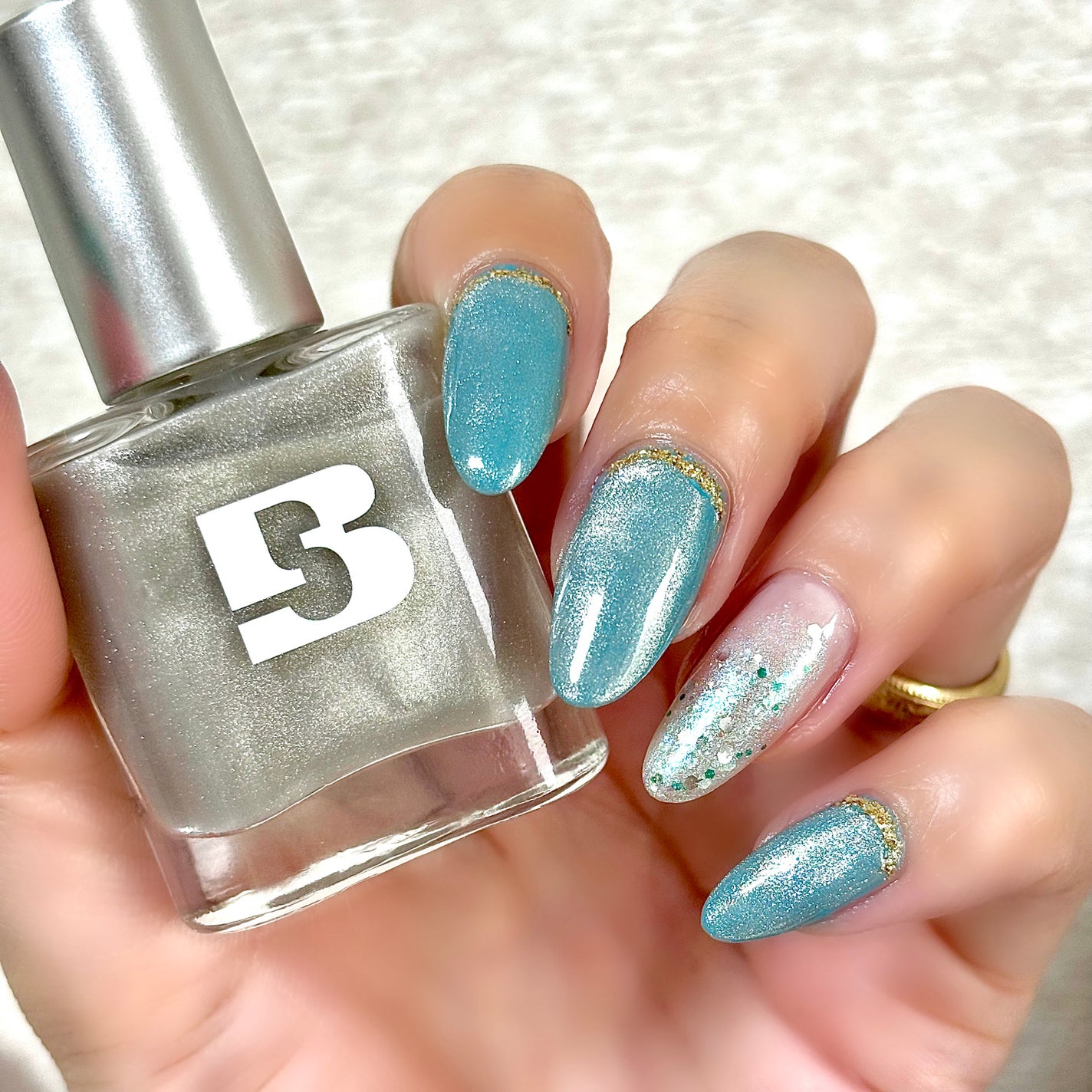 カラフルネイルズ/キャンメイク/マニキュアを使ったクチコミ(5枚目)