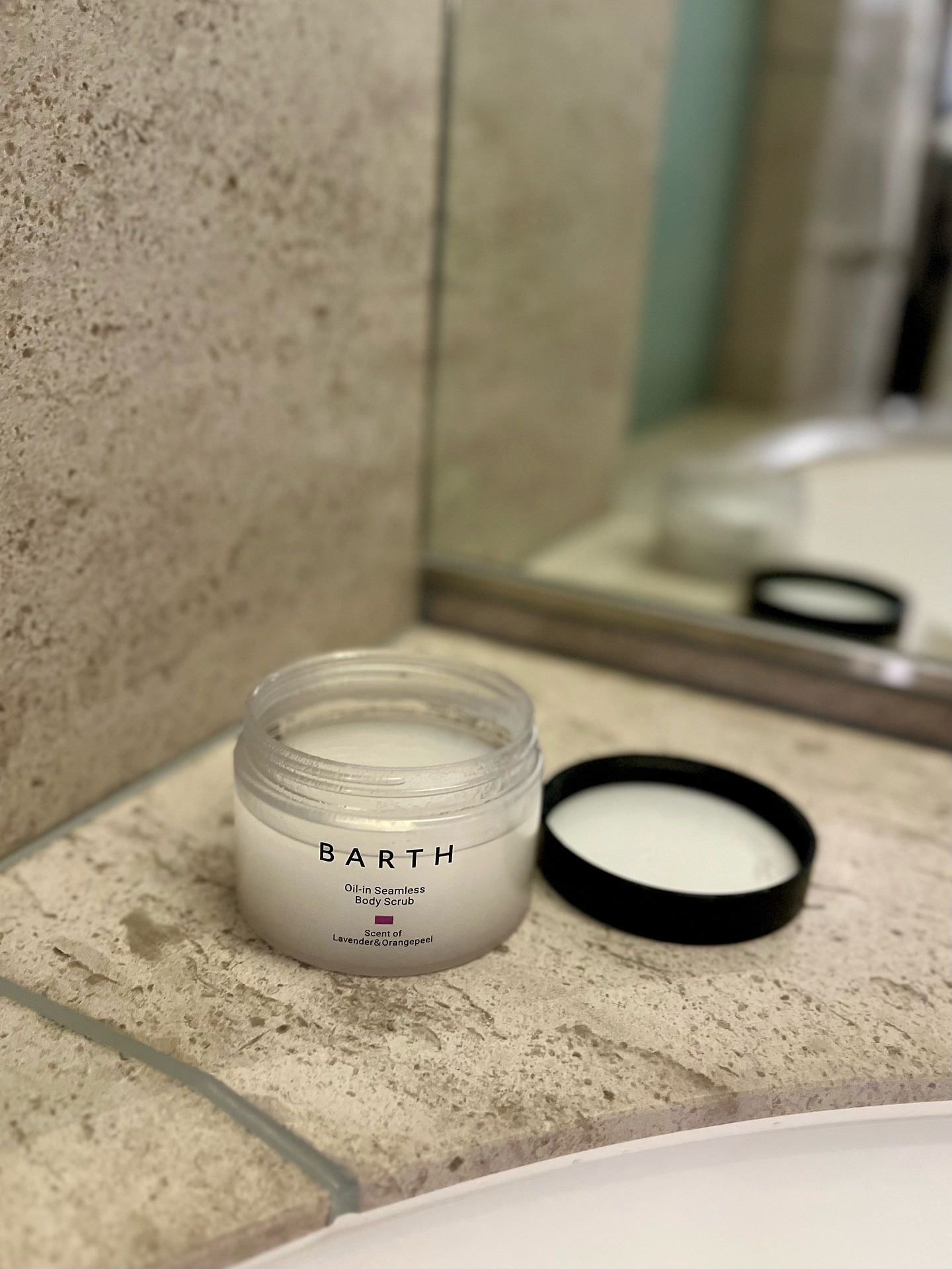 BARTH オイルイン シームレス ボディスクラブ/BARTH/ボディスクラブを使ったクチコミ（3枚目）