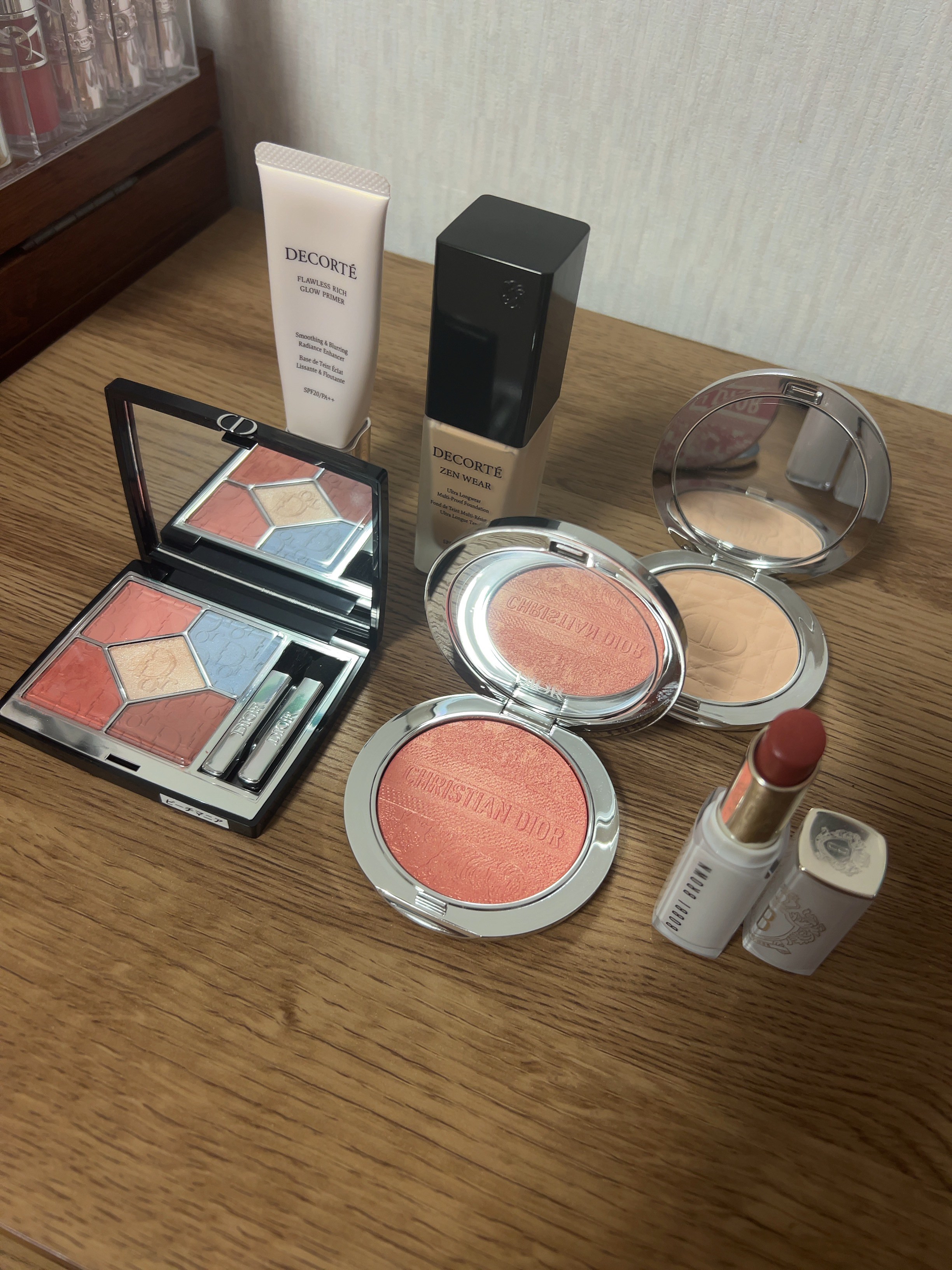 エクストラ カラー シャイン 681 ヌードペタル/BOBBI BROWN/口紅を使ったクチコミ（2枚目）