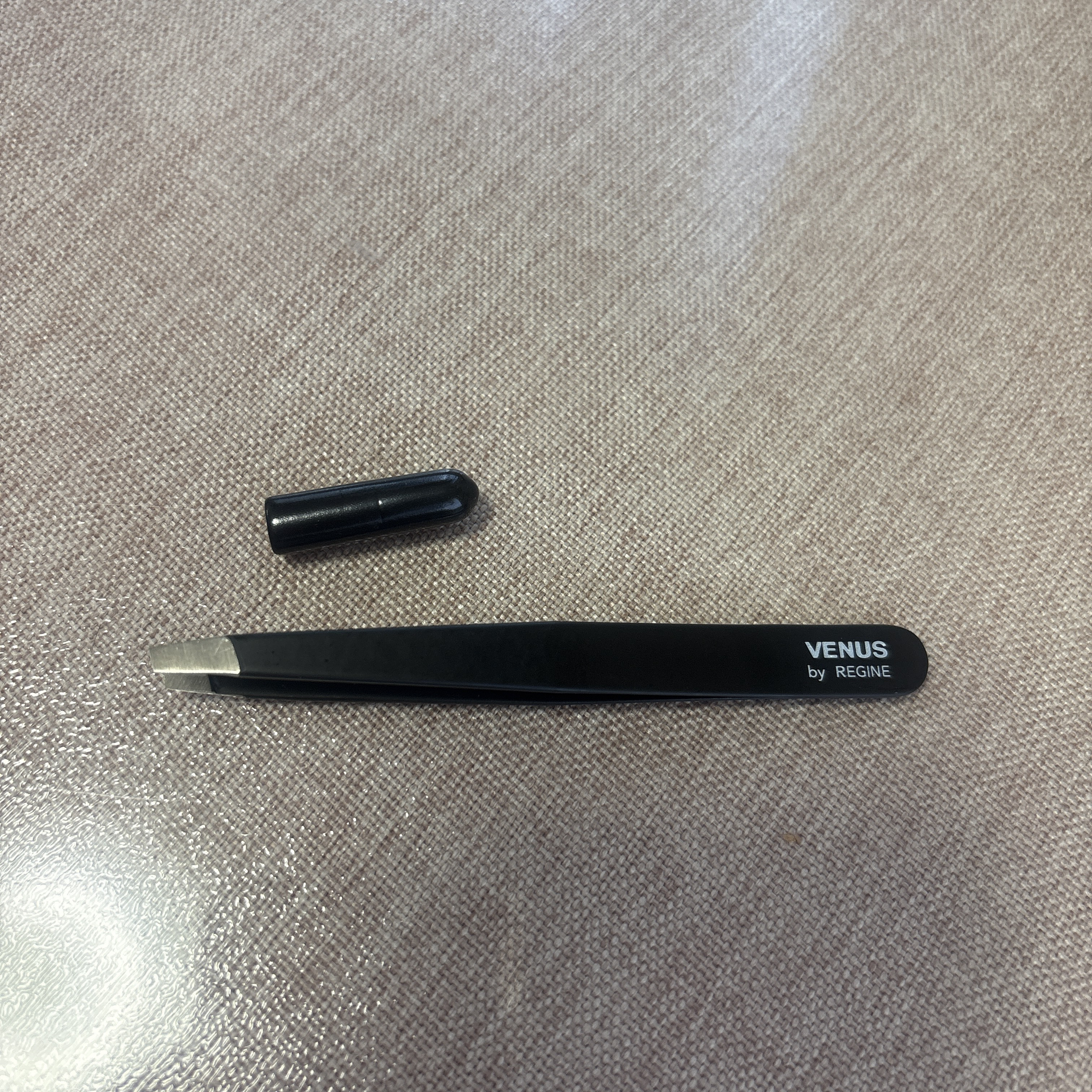 ヴィーナスレジンツィーザー/レジン/毛抜きを使ったクチコミ（1枚目）