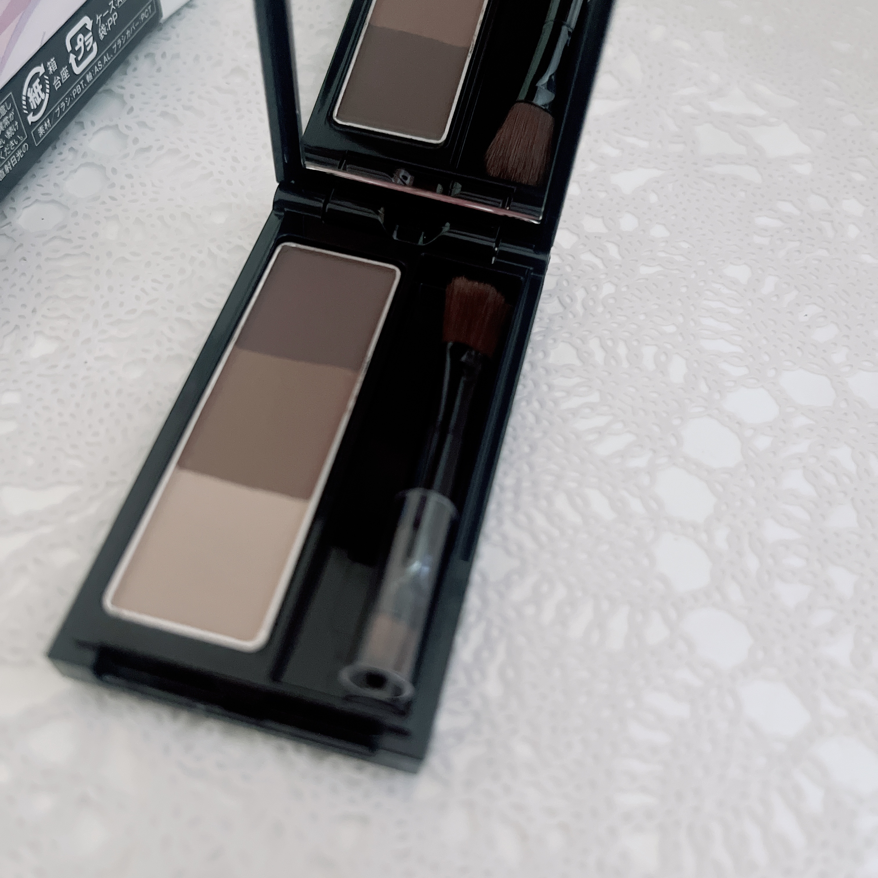 ケイト デザイニングアイブロウ3D/KATE/パウダーアイブロウを使ったクチコミ（3枚目）