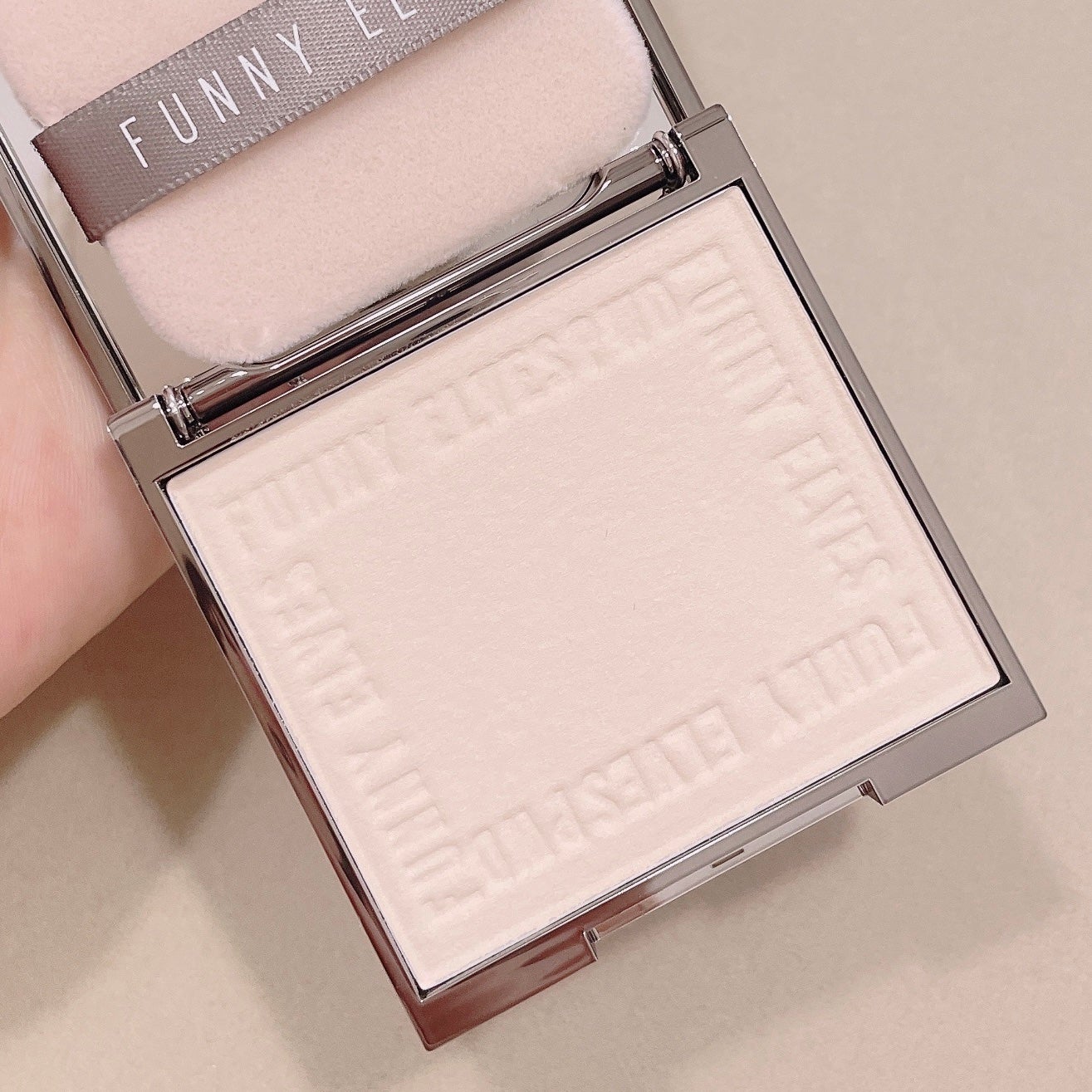 ソフトマットプレストパウダー/FUNNY ELVES方里/プレストパウダーを使ったクチコミ(2枚目)