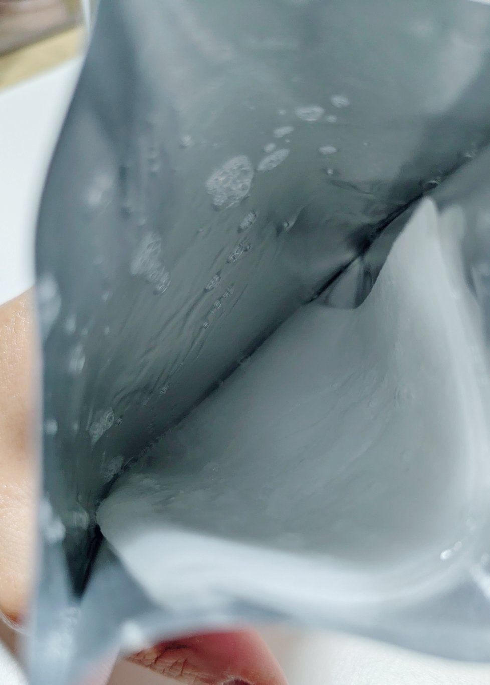 マイルド＆モイスチャーアロエジェル/ネイチャーリパブリック/ボディローションを使ったクチコミ（3枚目）