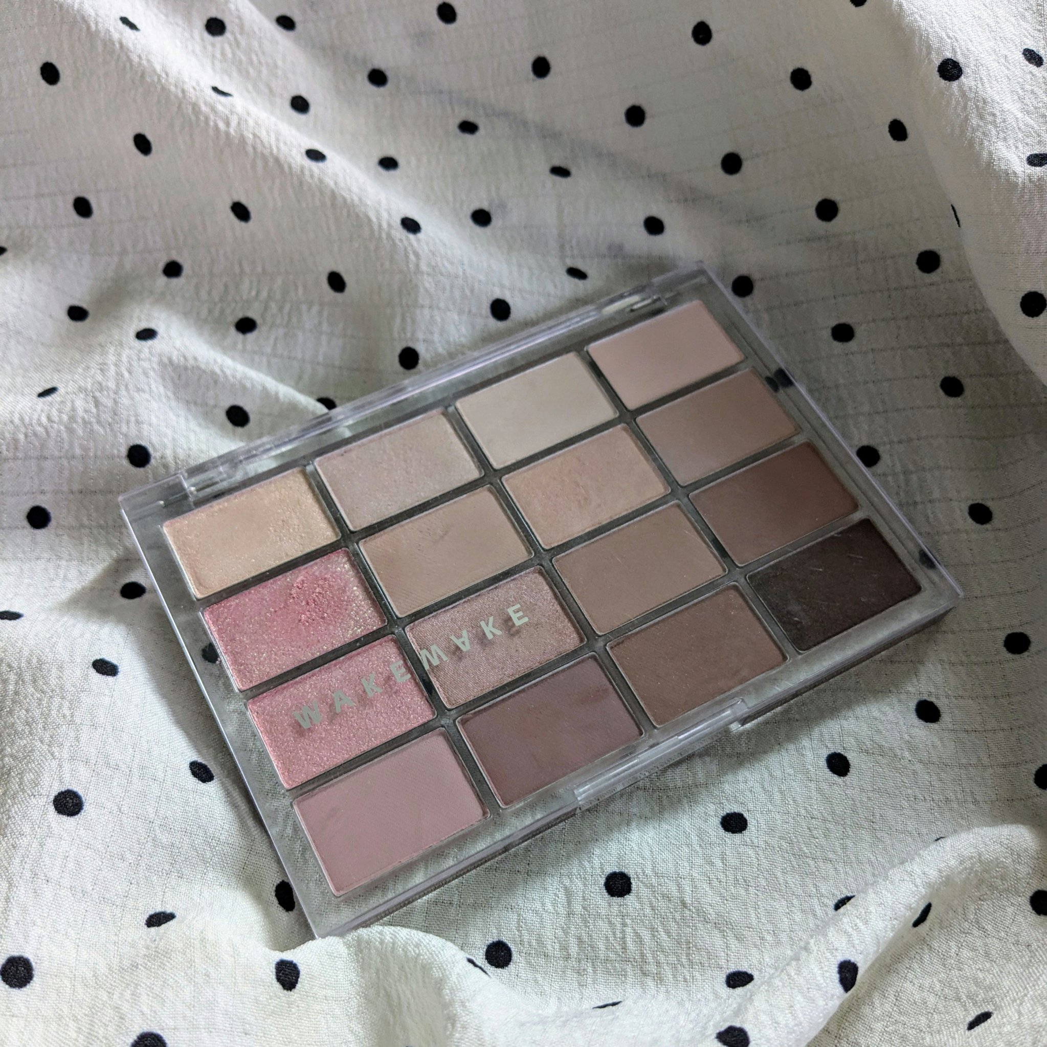 ソフトブラーリングアイパレット/wakemake/アイシャドウパレットを使ったクチコミ（1枚目）