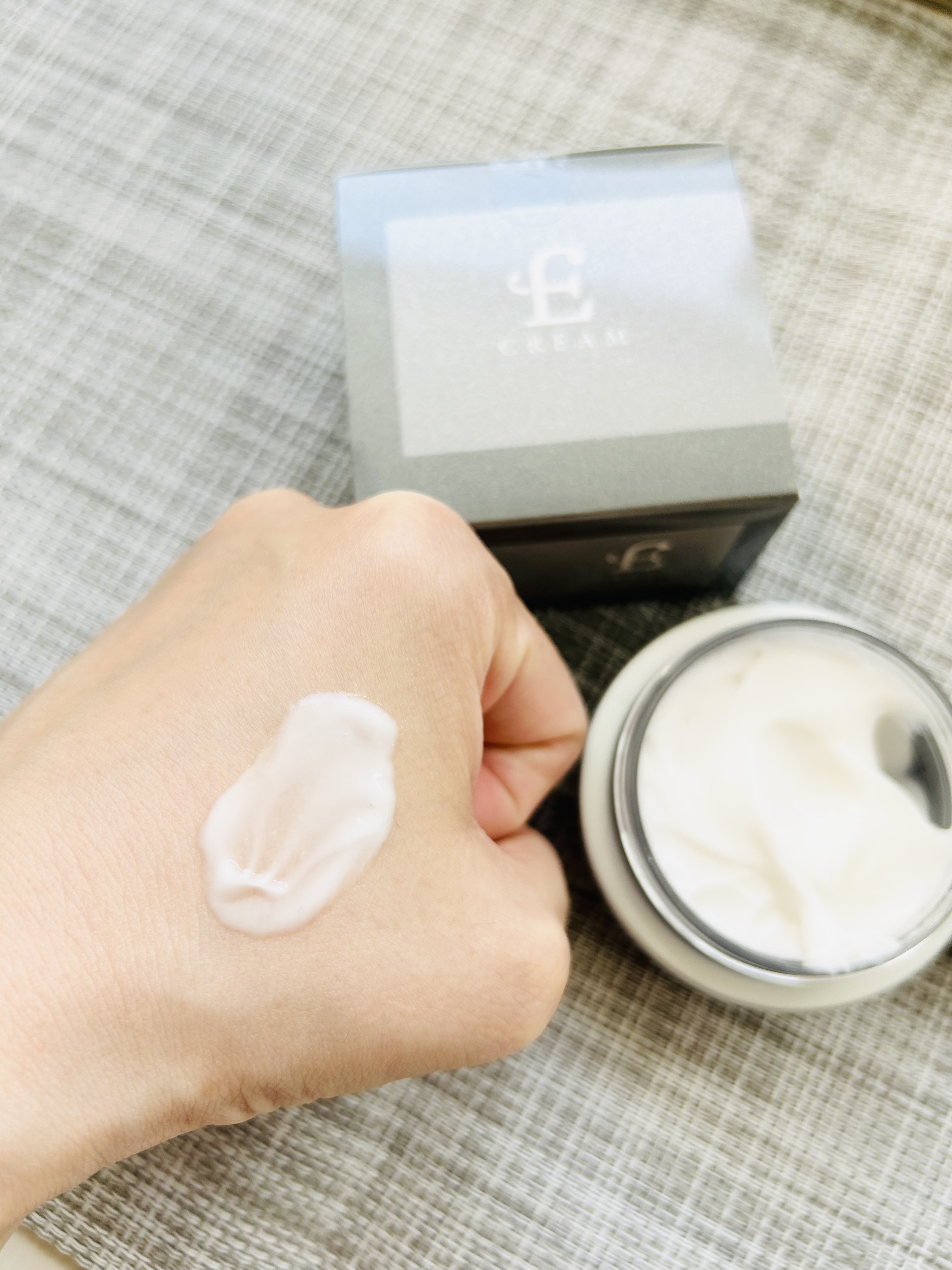 エテルナム​ クリーム ​/エテルナム/フェイスクリームを使ったクチコミ（3枚目）