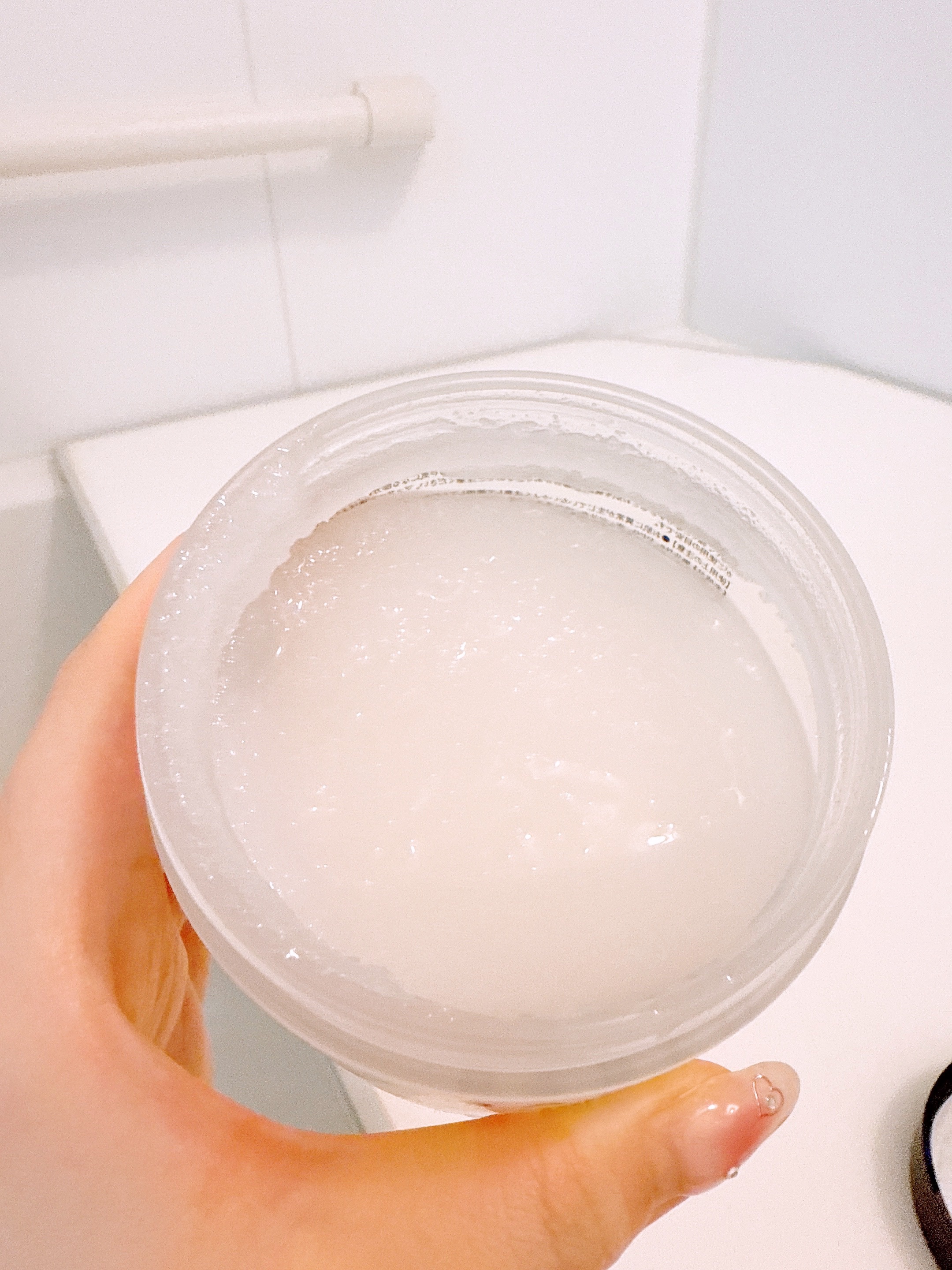 BARTH BARTH スムース＆モイスト ボディソープ（数量限定品）のクチコミ「どちらもオレンジピールの香りにいやされるのと

スクラブは😊☝🏻
粒もジャリジャリ系ではなく
.....」（3枚目）