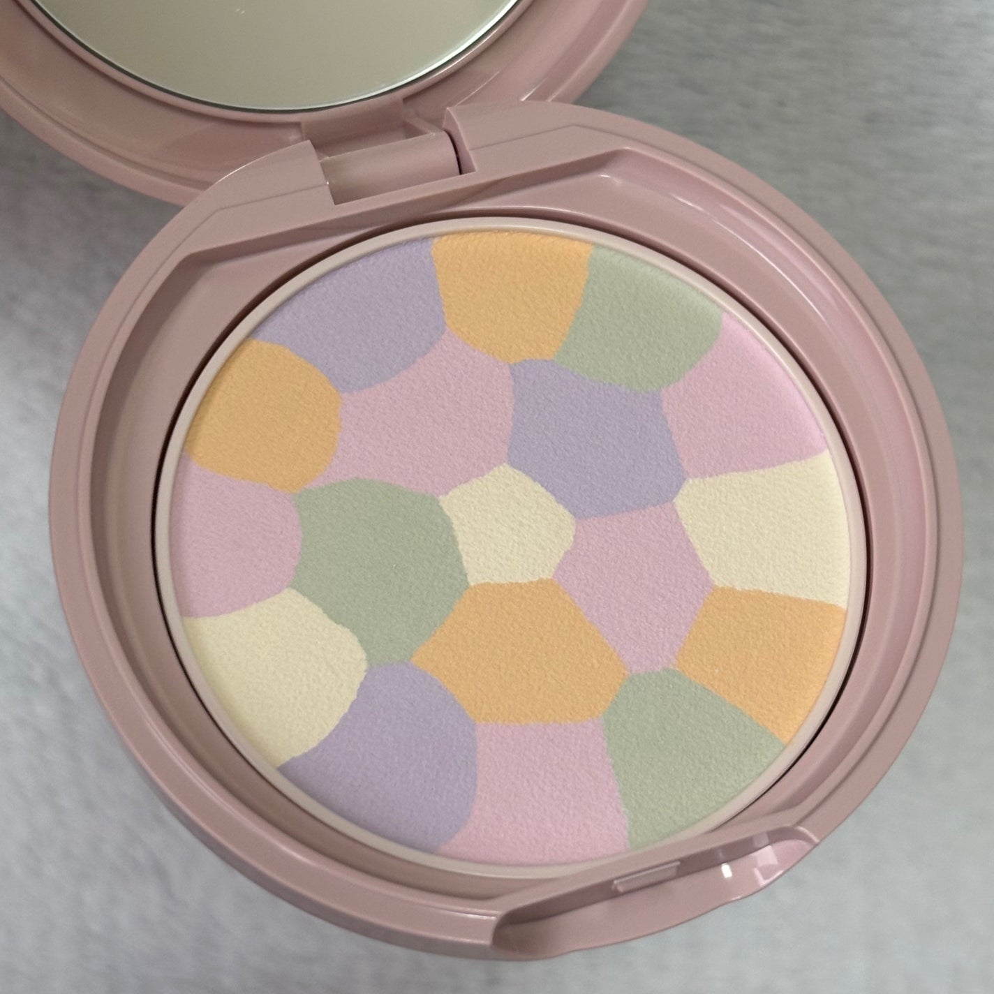 マシュマロフィニッシュパウダー ~Abloom~/キャンメイク/プレストパウダーを使ったクチコミ(4枚目)