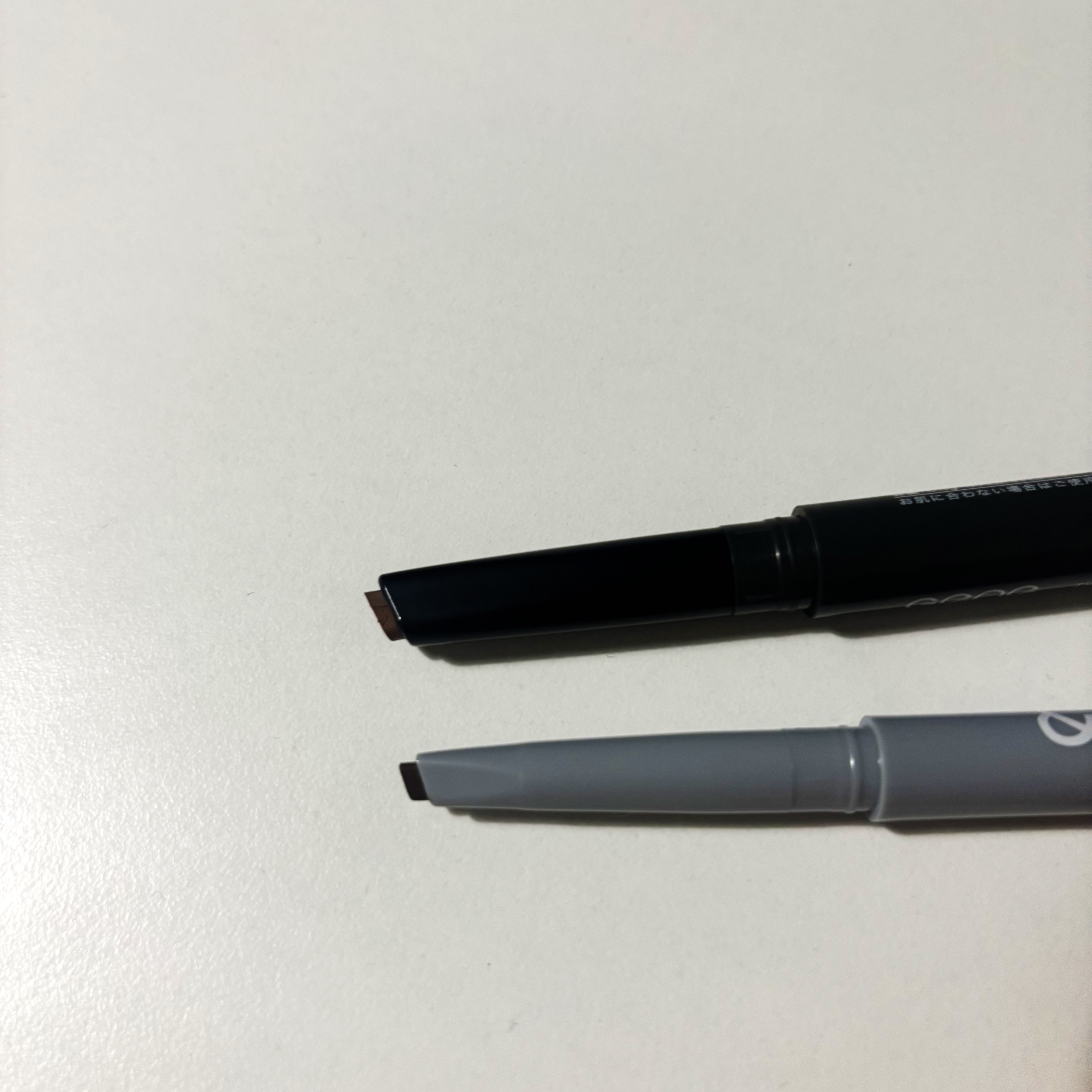 ツートンカラーアイブロウペンシル/GENE TOKYO/アイブロウペンシルを使ったクチコミ（3枚目）