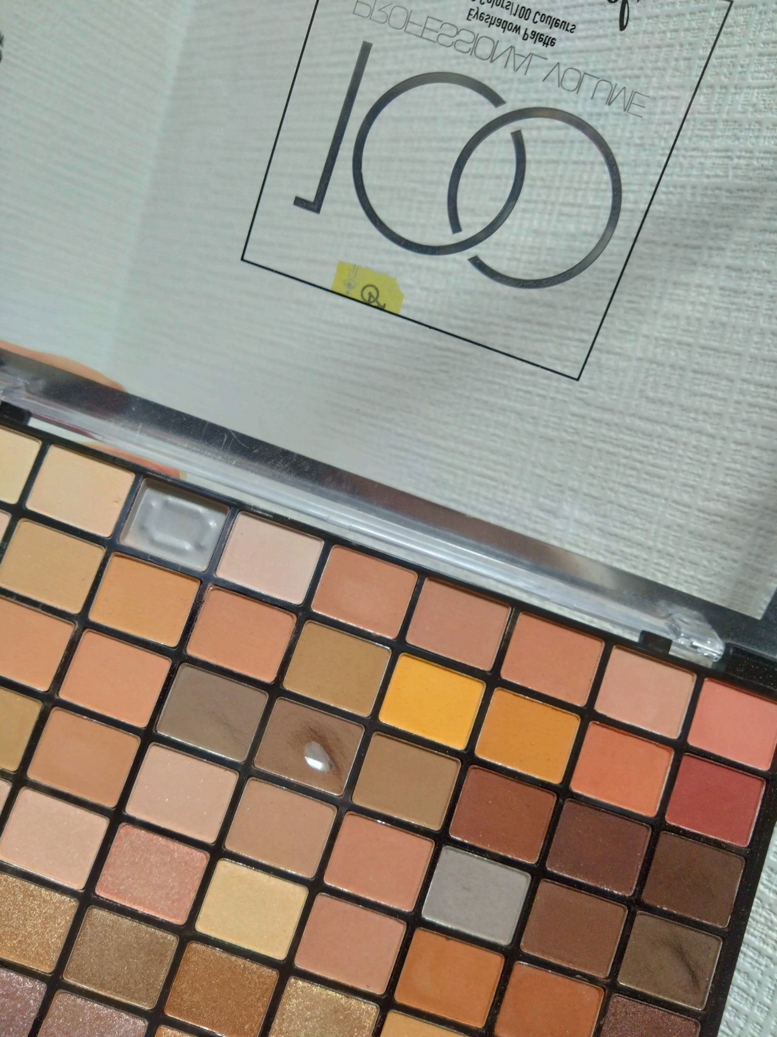 プロフェッショナルボリューム100カラー/Dolly Angel/アイシャドウパレットを使ったクチコミ（1枚目）