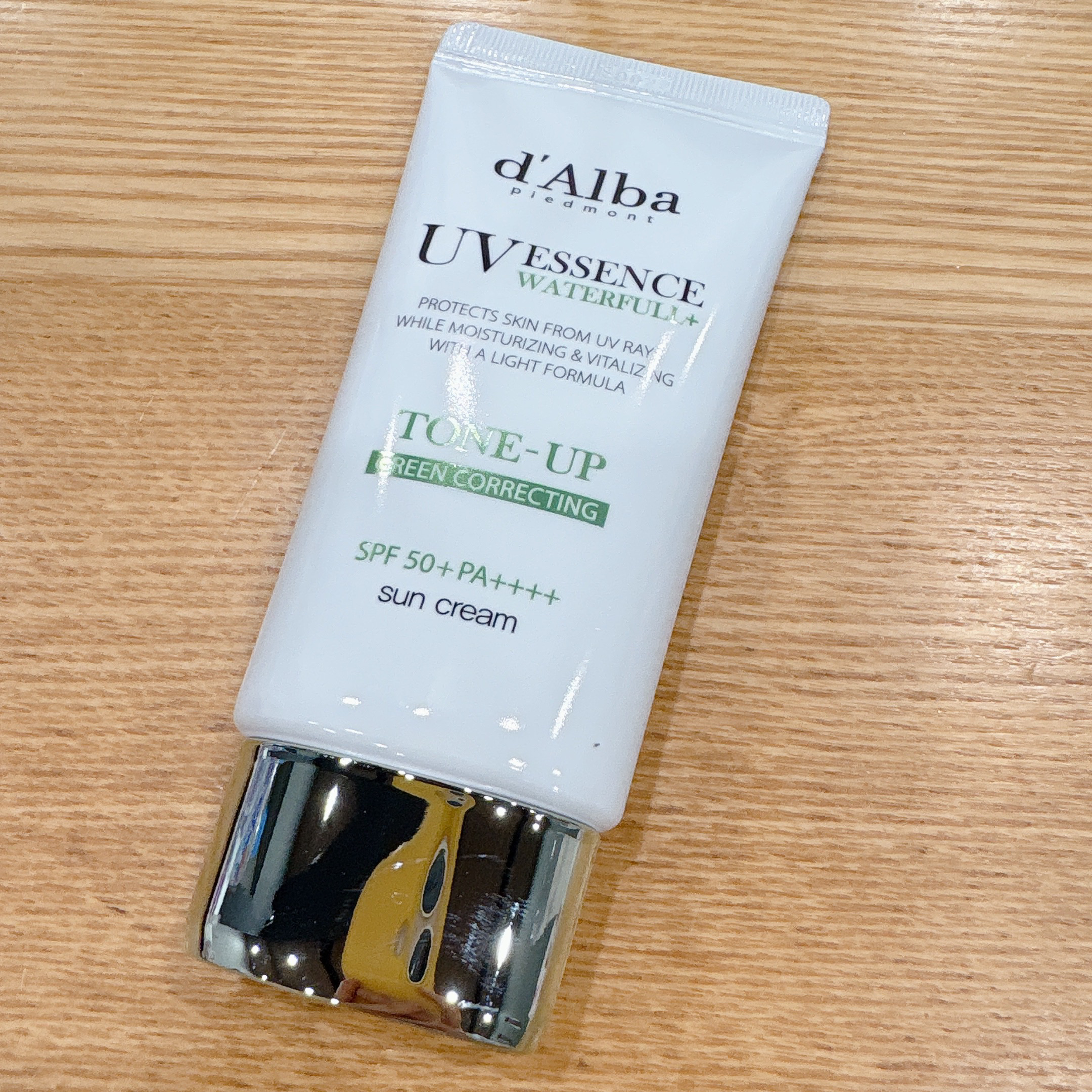 クリーンティーツリーリポソームトーンアップサンクリーム（グリーン）/ダルバ/日焼け止めクリームを使ったクチコミ（2枚目）