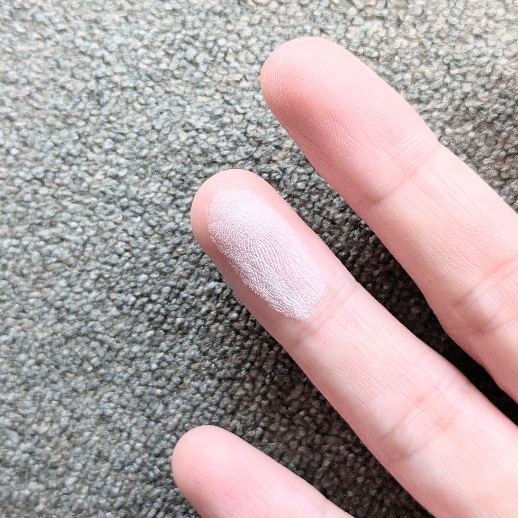 ネビュラ プレストパウダー/FUNNY ELVES方里/プレストパウダーを使ったクチコミ（3枚目）