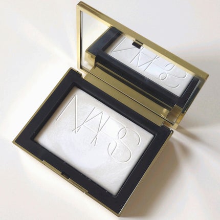 ライトリフレクティング プリズマティックパウダー/NARS/プレストパウダーを使ったクチコミ(1枚目)