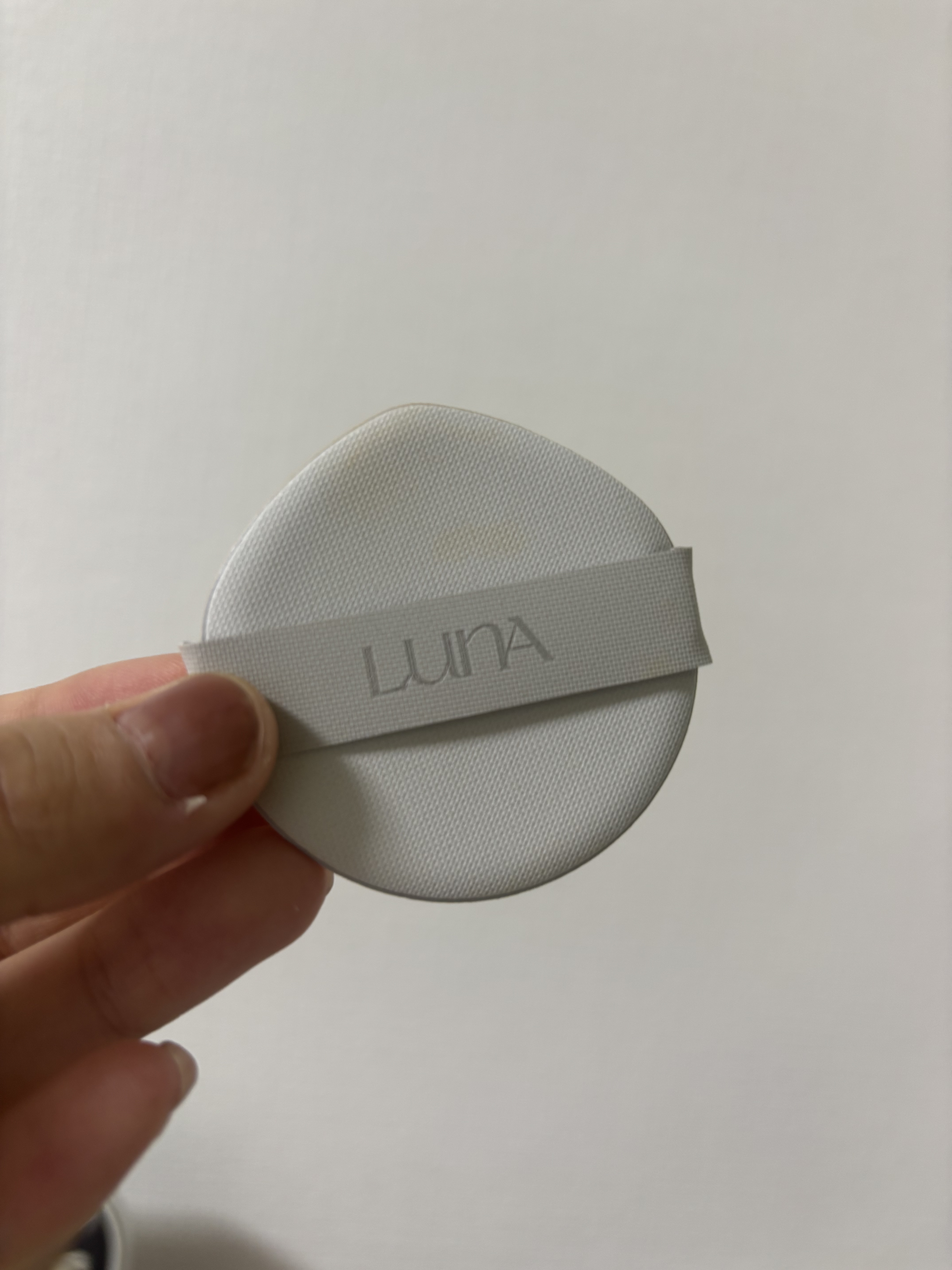 ブラーカバークッション 02 ベージュ/LUNA/クッションファンデーションを使ったクチコミ（2枚目）