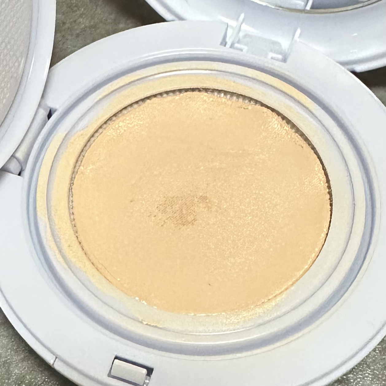 エアーフィットクッション #2c クールペタル/too cool for school/クッションファンデーションを使ったクチコミ（3枚目）