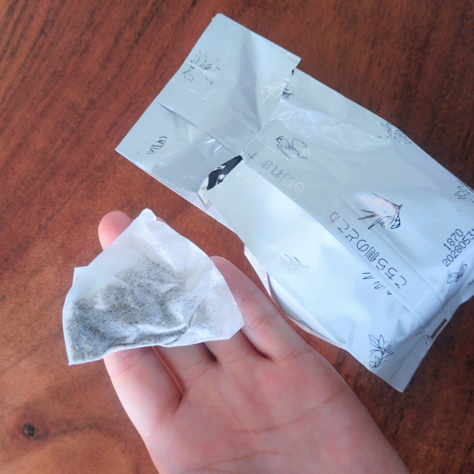 プレミアムグリーンルイボスティーストロベリーピーチ/H&F BELX/その他ドリンクを使ったクチコミ（2枚目）