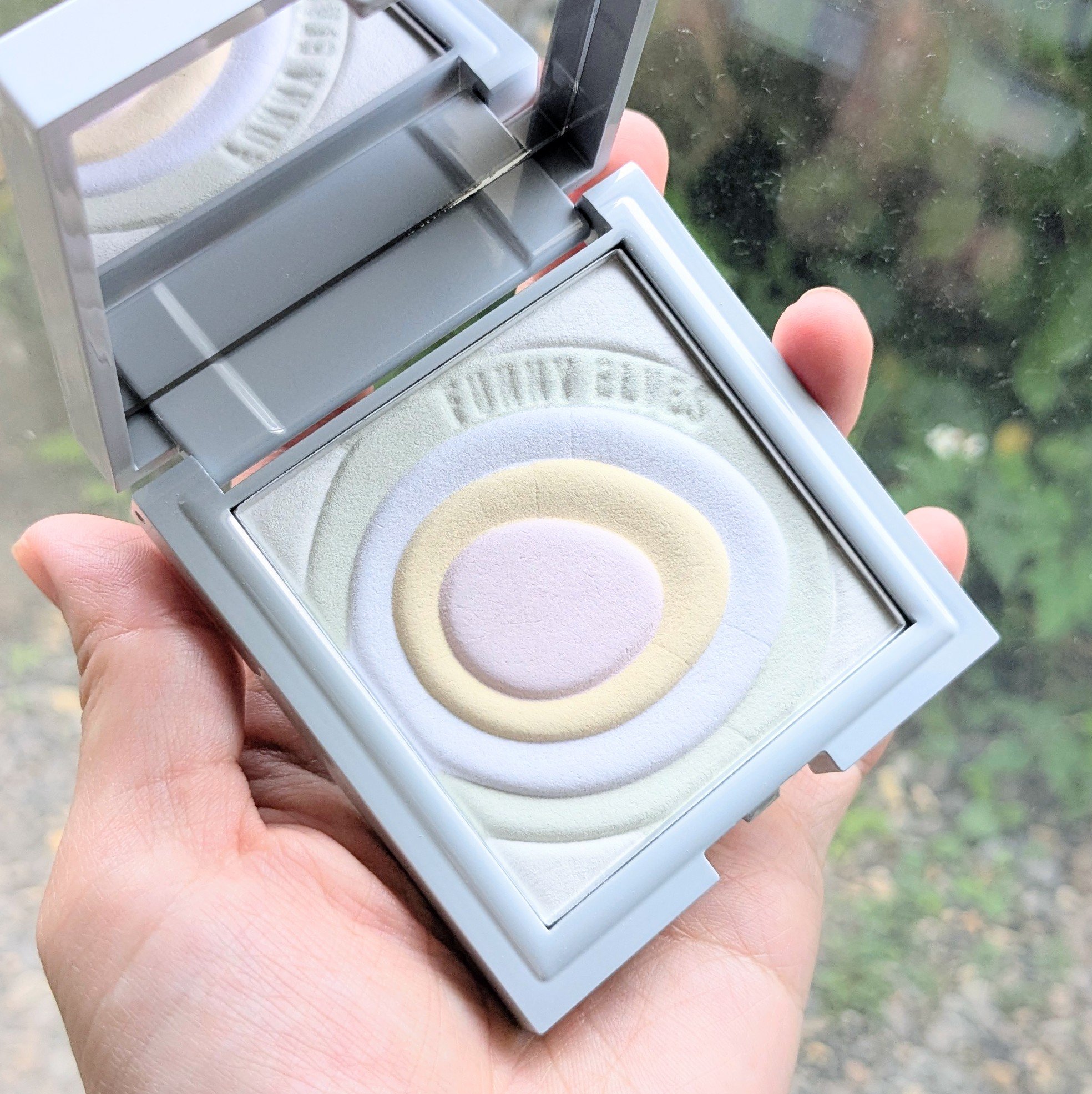 ネビュラ プレストパウダー/FUNNY ELVES方里/プレストパウダーを使ったクチコミ（2枚目）