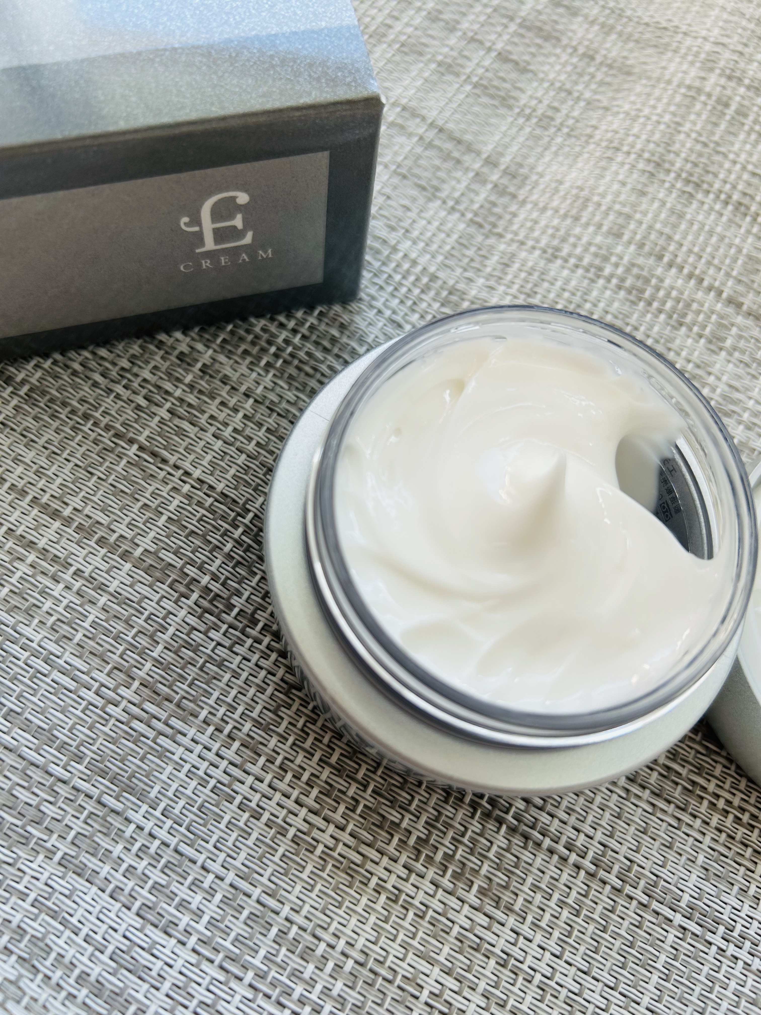 エテルナム​ クリーム ​/エテルナム/フェイスクリームを使ったクチコミ（2枚目）